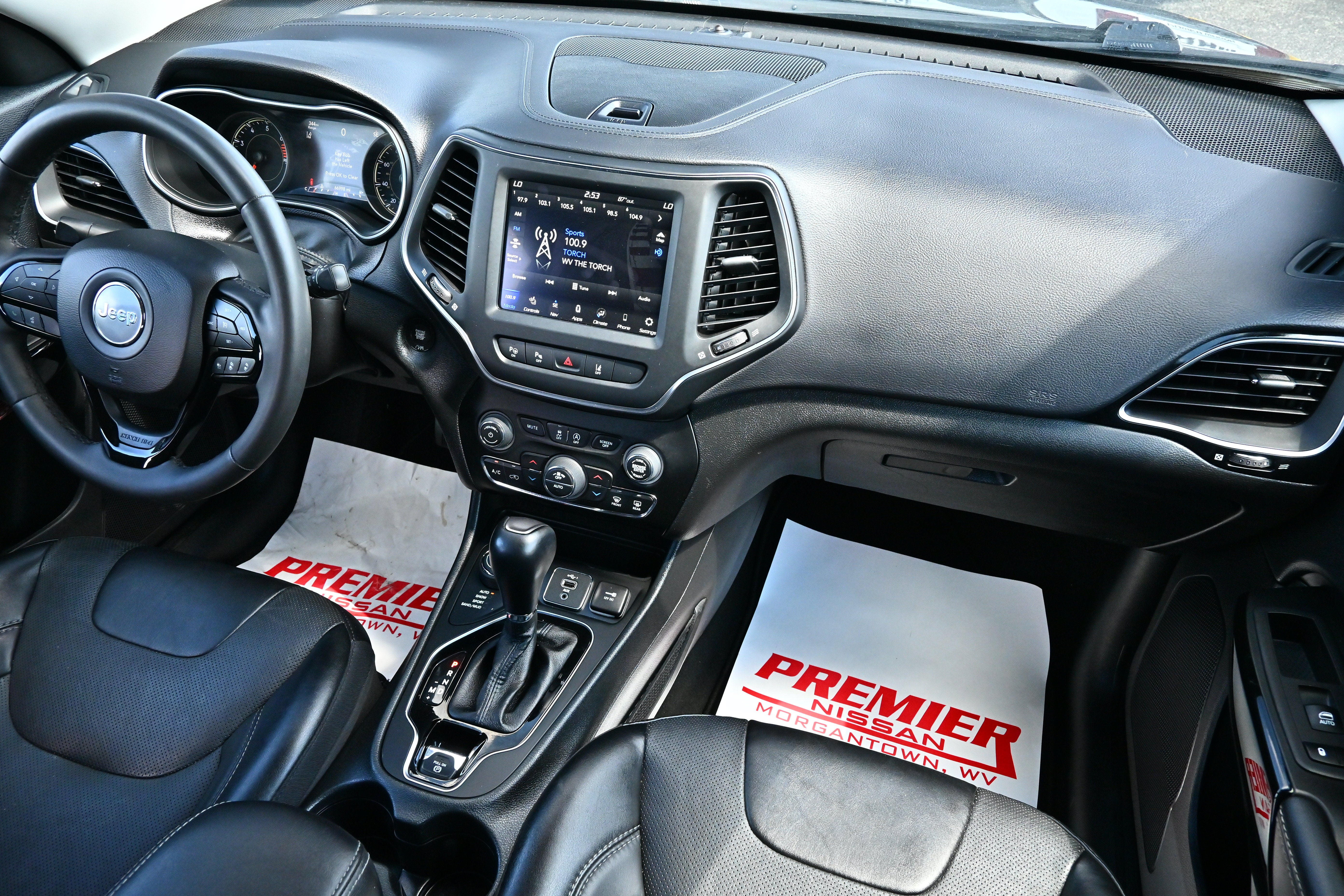 2023 Jeep Cherokee Altitude Lux