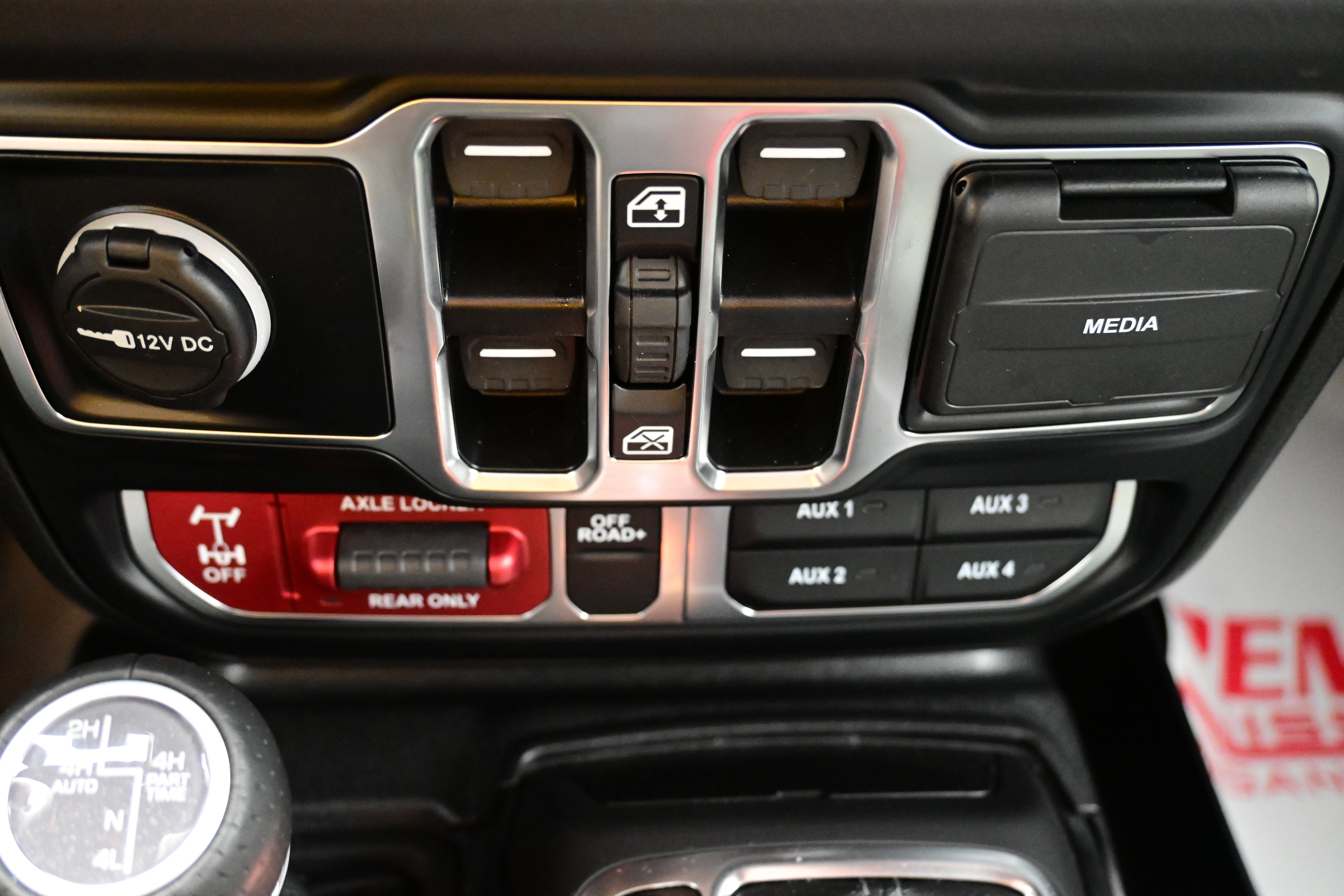 2024 Jeep Gladiator Mojave X