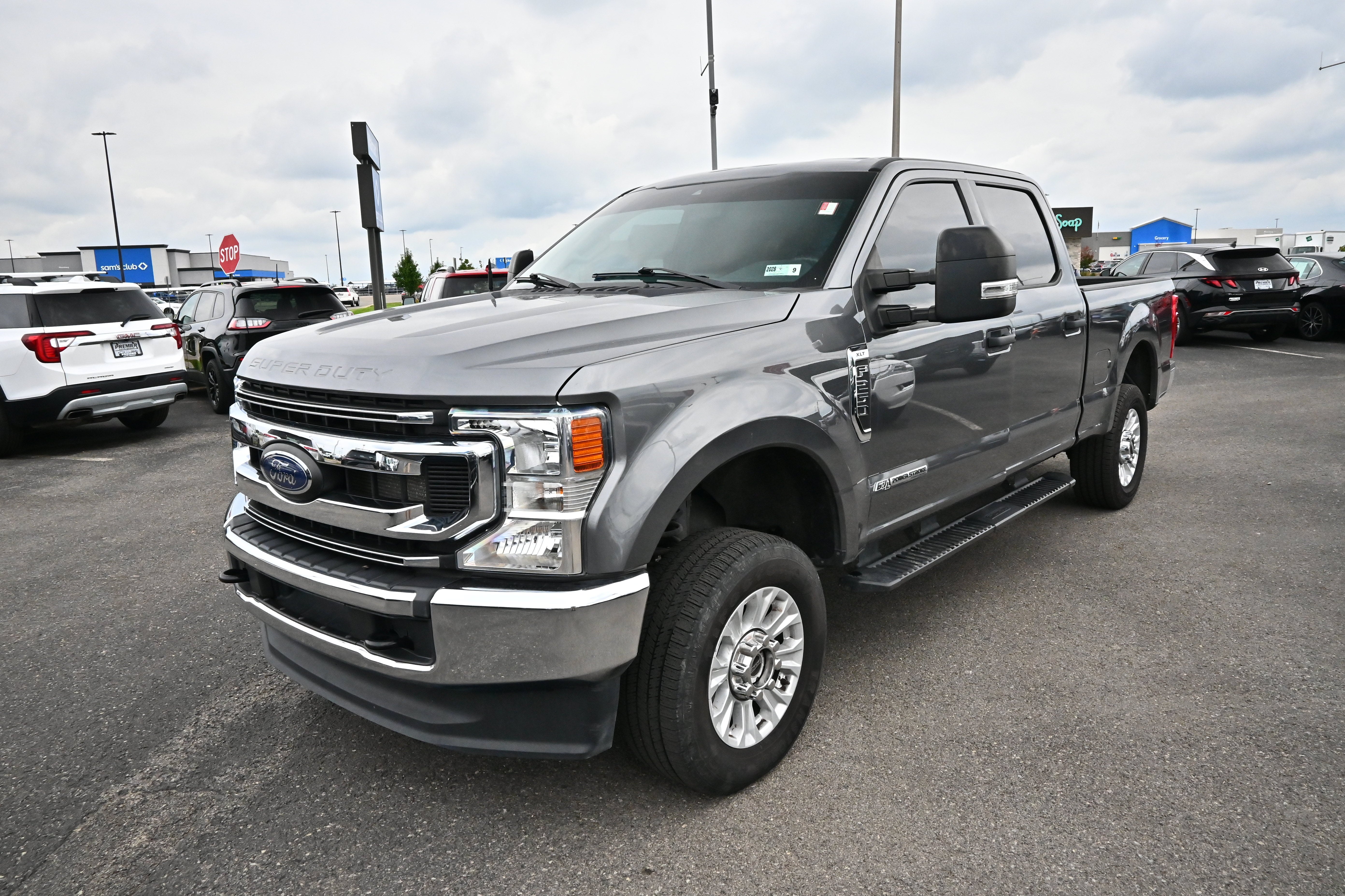 2022 Ford Super Duty F-250 SRW XLT