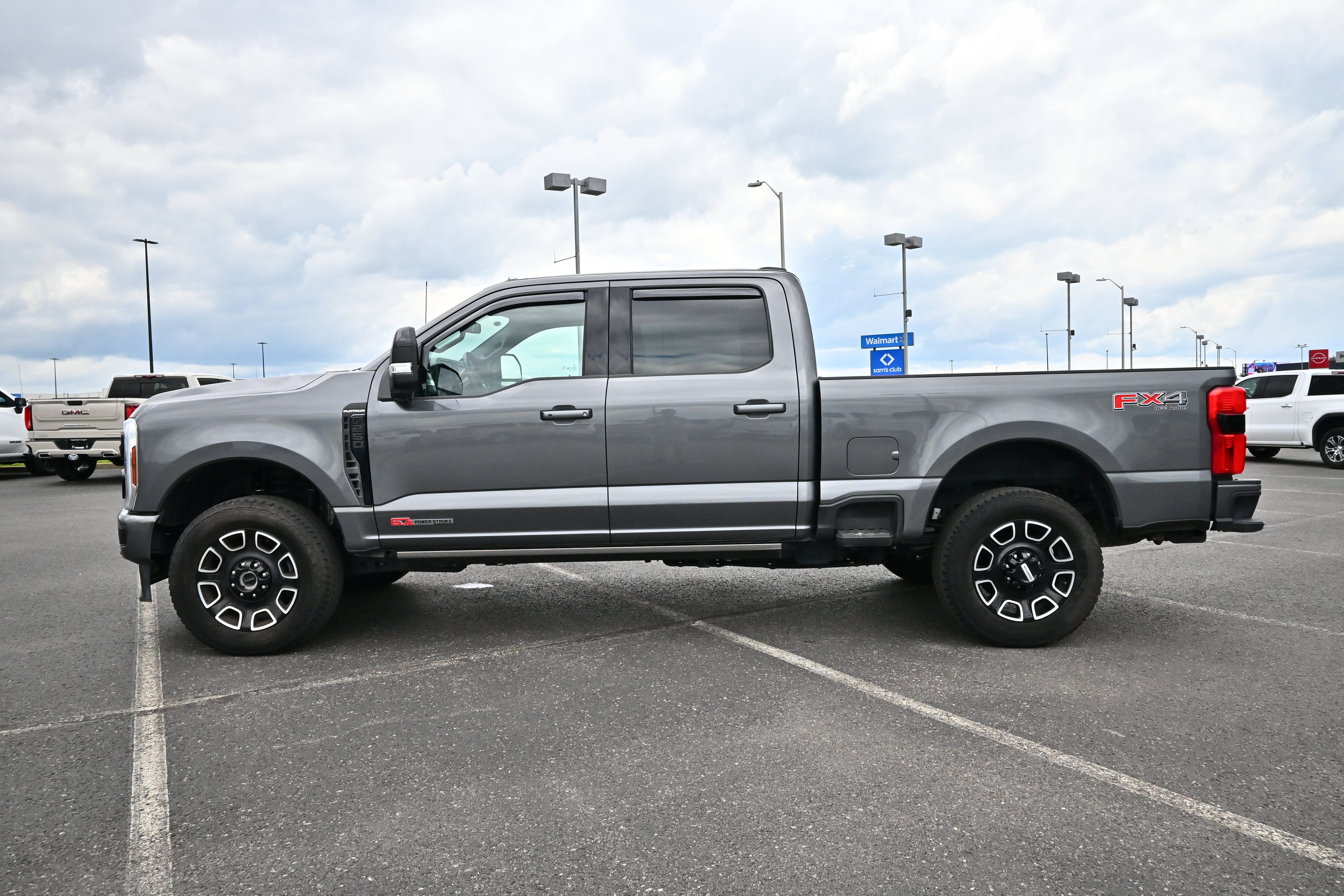 2026 Ford Super Duty F-250 SRW Platinum