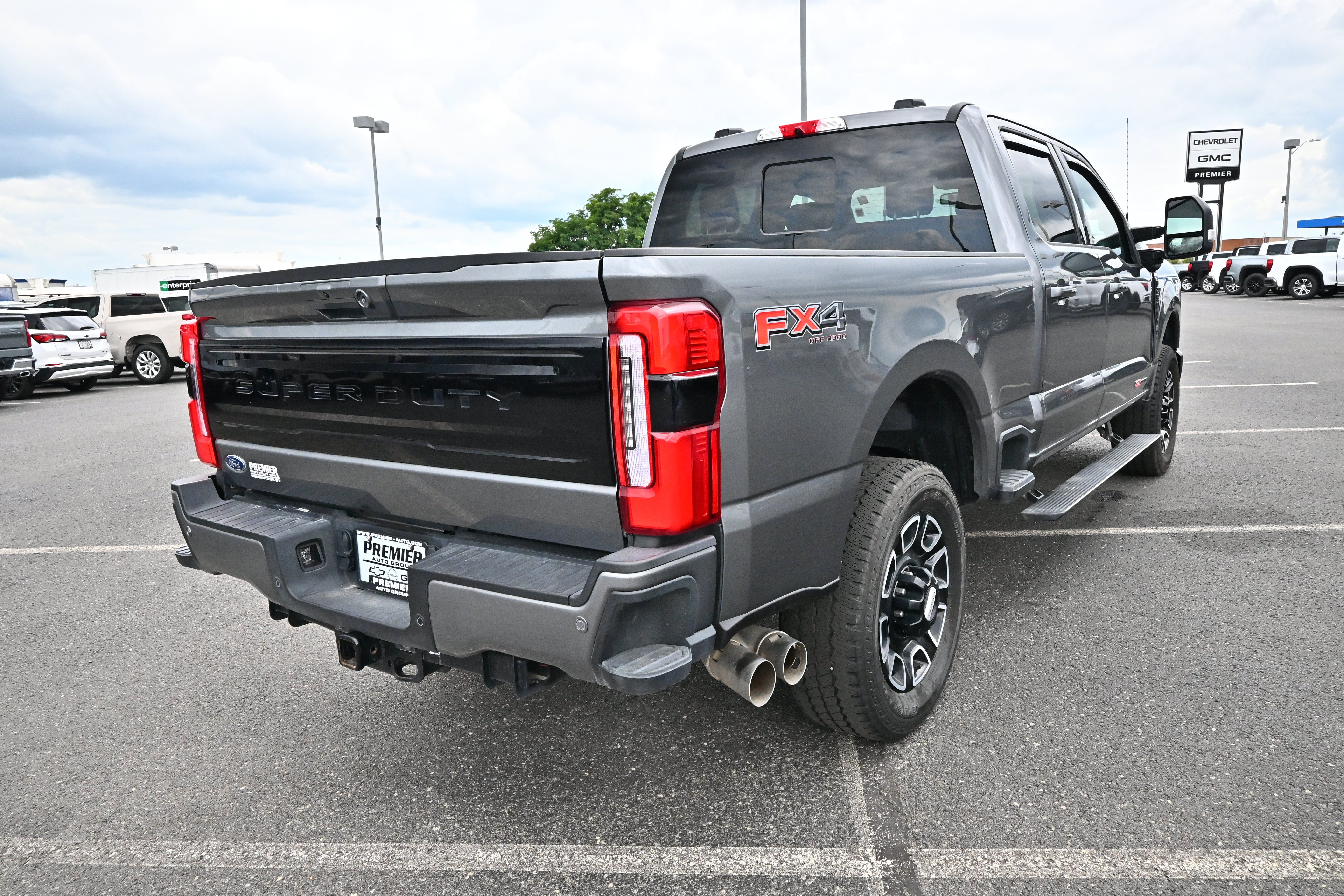 2026 Ford Super Duty F-250 SRW Platinum