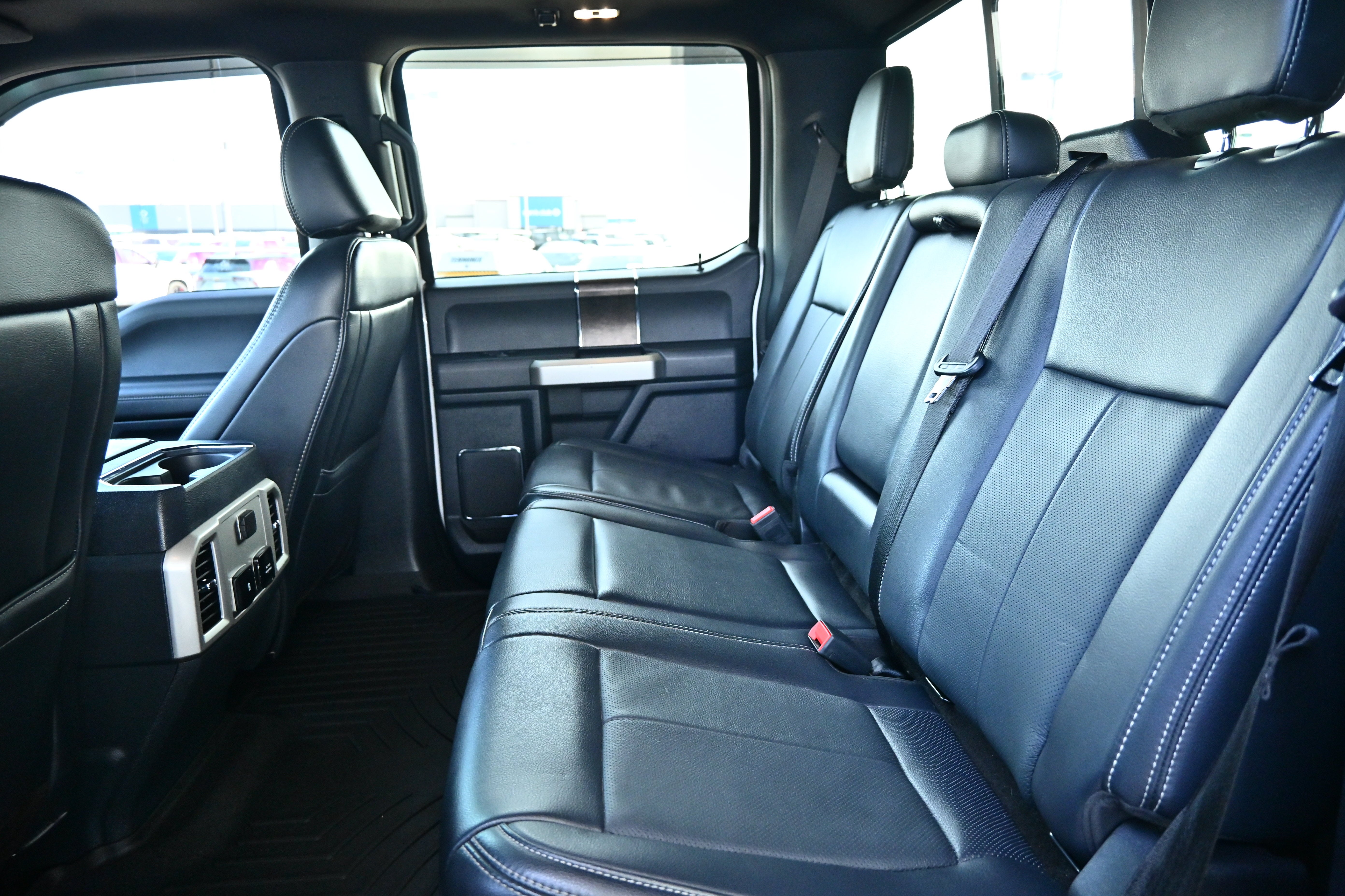 2022 Ford Super Duty F-250 SRW LARIAT