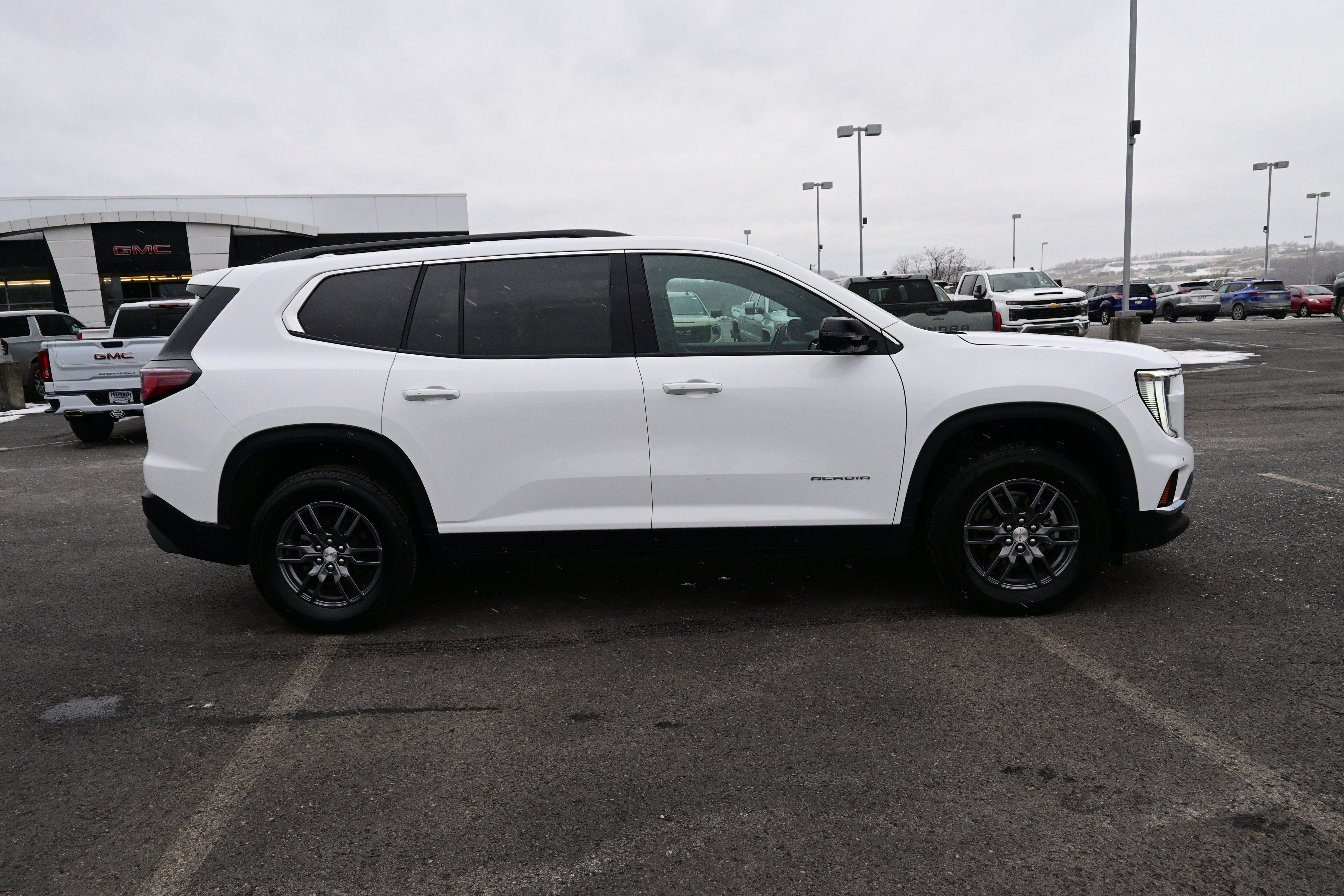 2025 GMC Acadia AWD Elevation