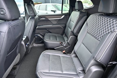 2025 GMC Acadia AWD Denali