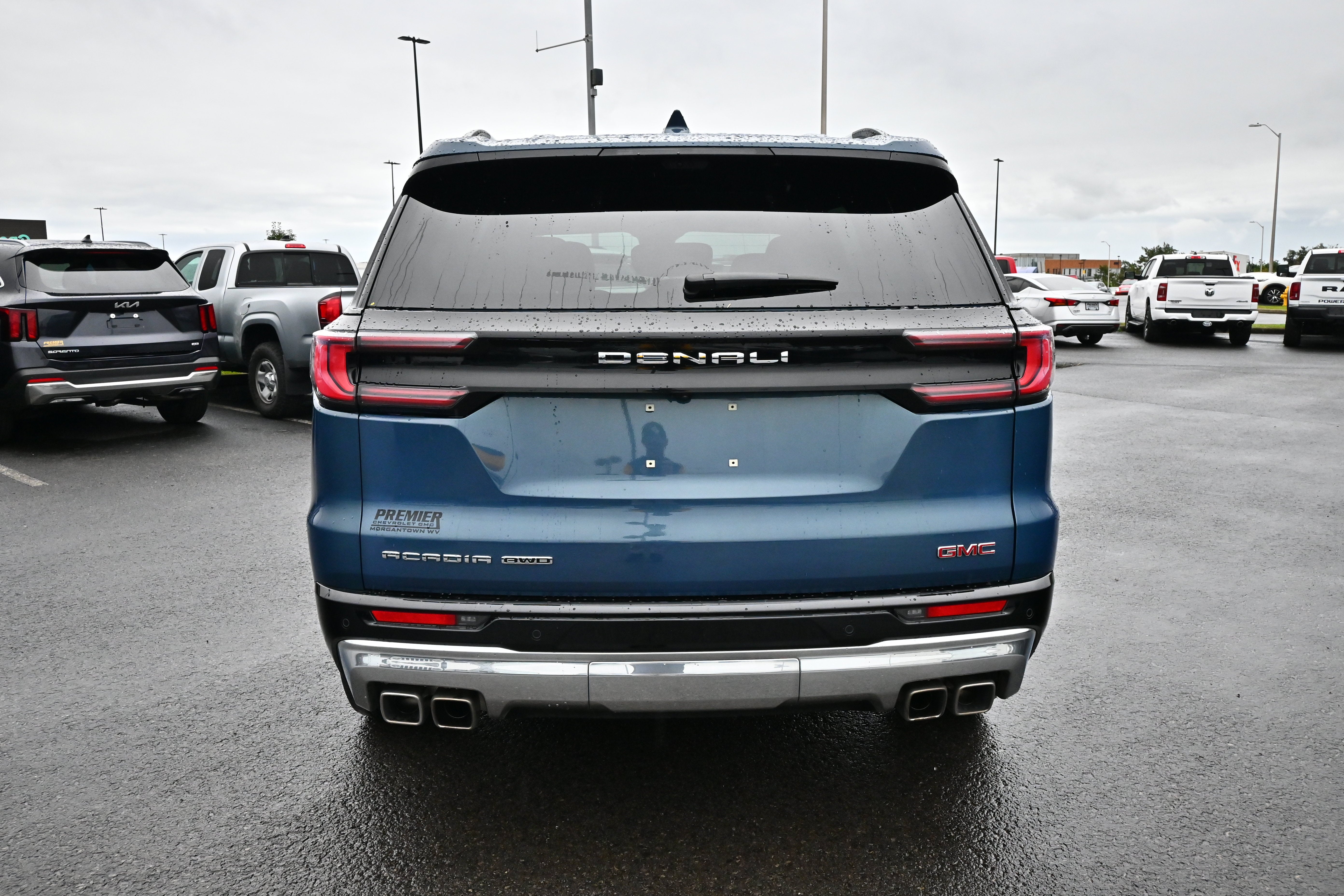2025 GMC Acadia AWD Denali