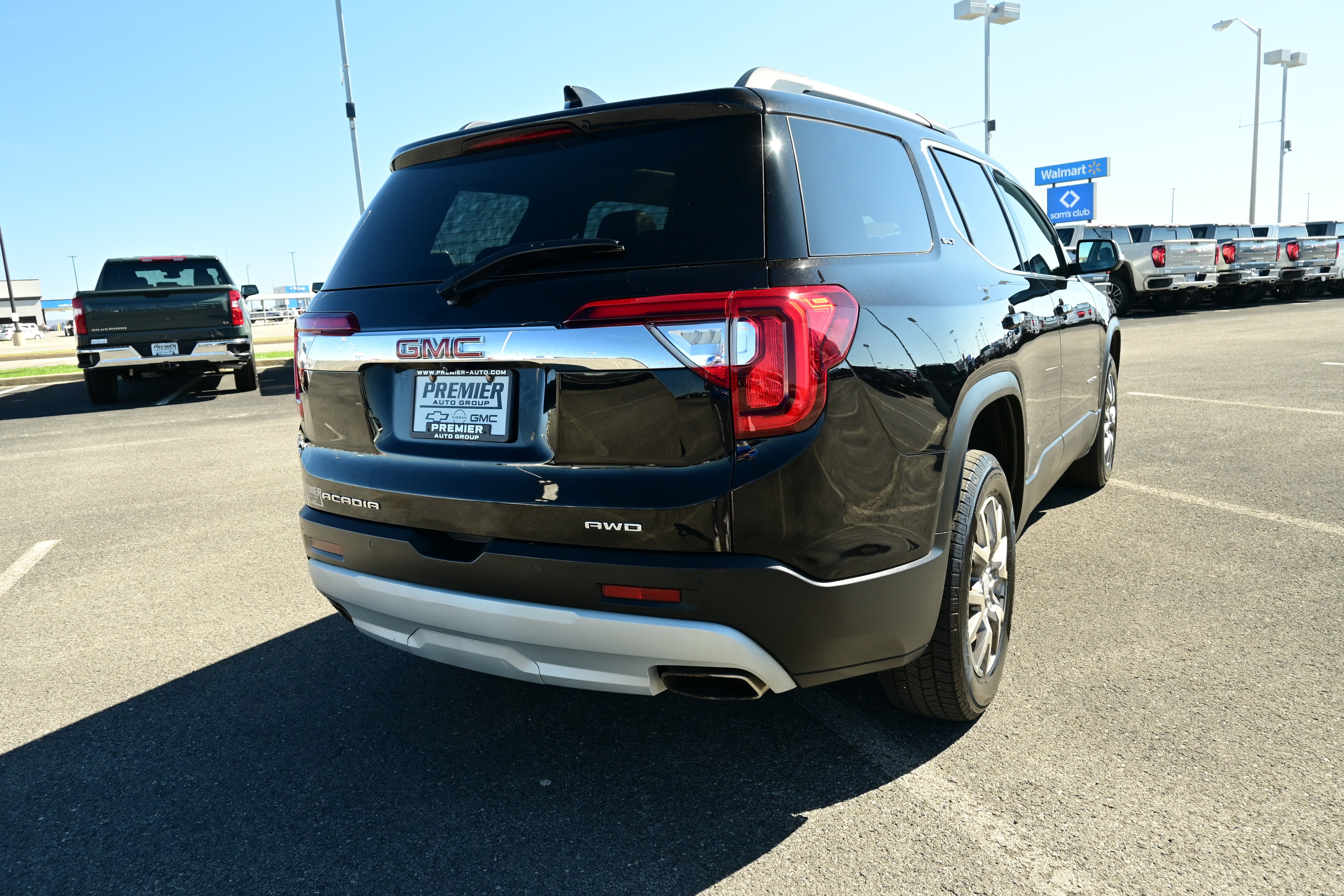2022 GMC Acadia SLT