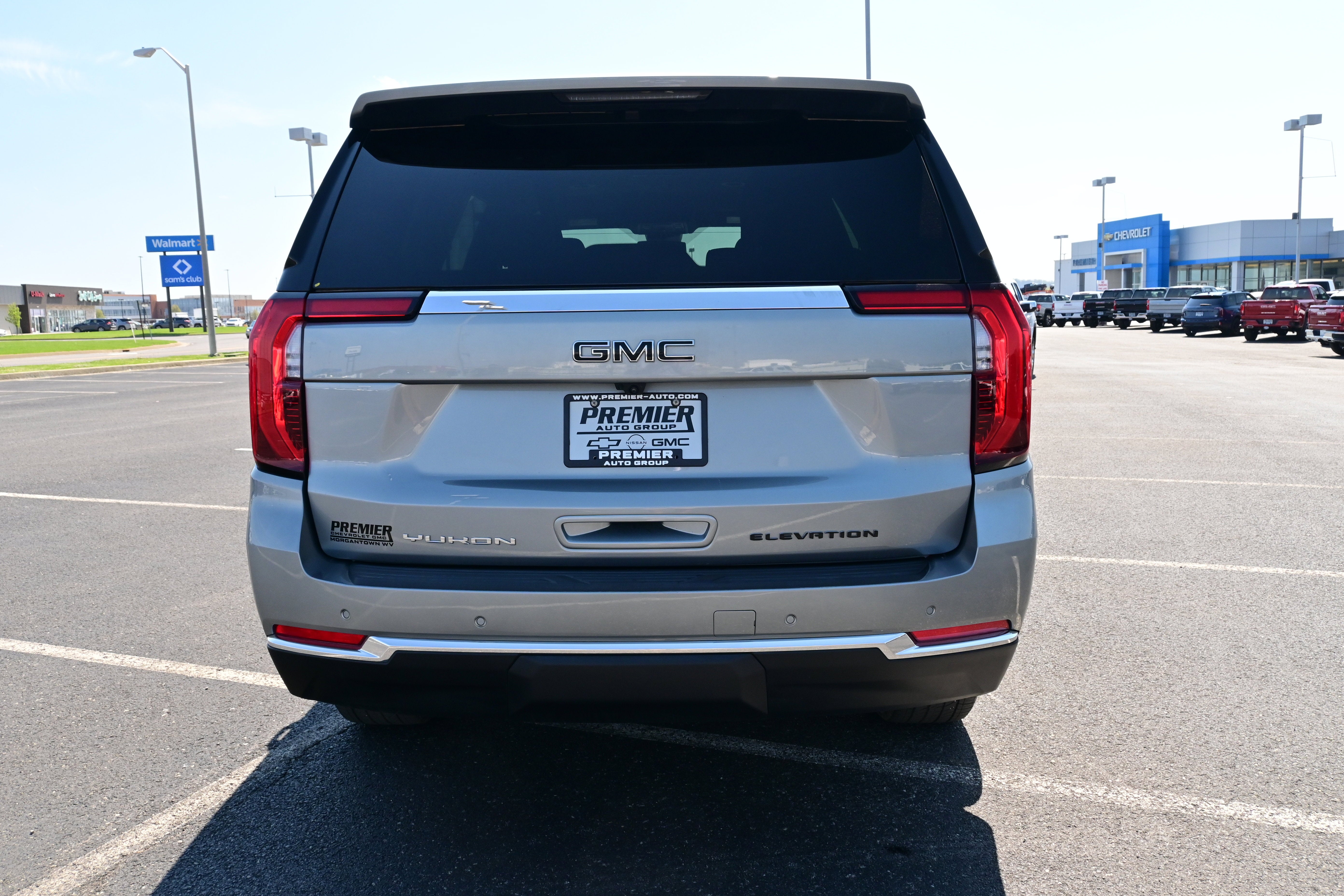 2025 GMC Yukon Elevation