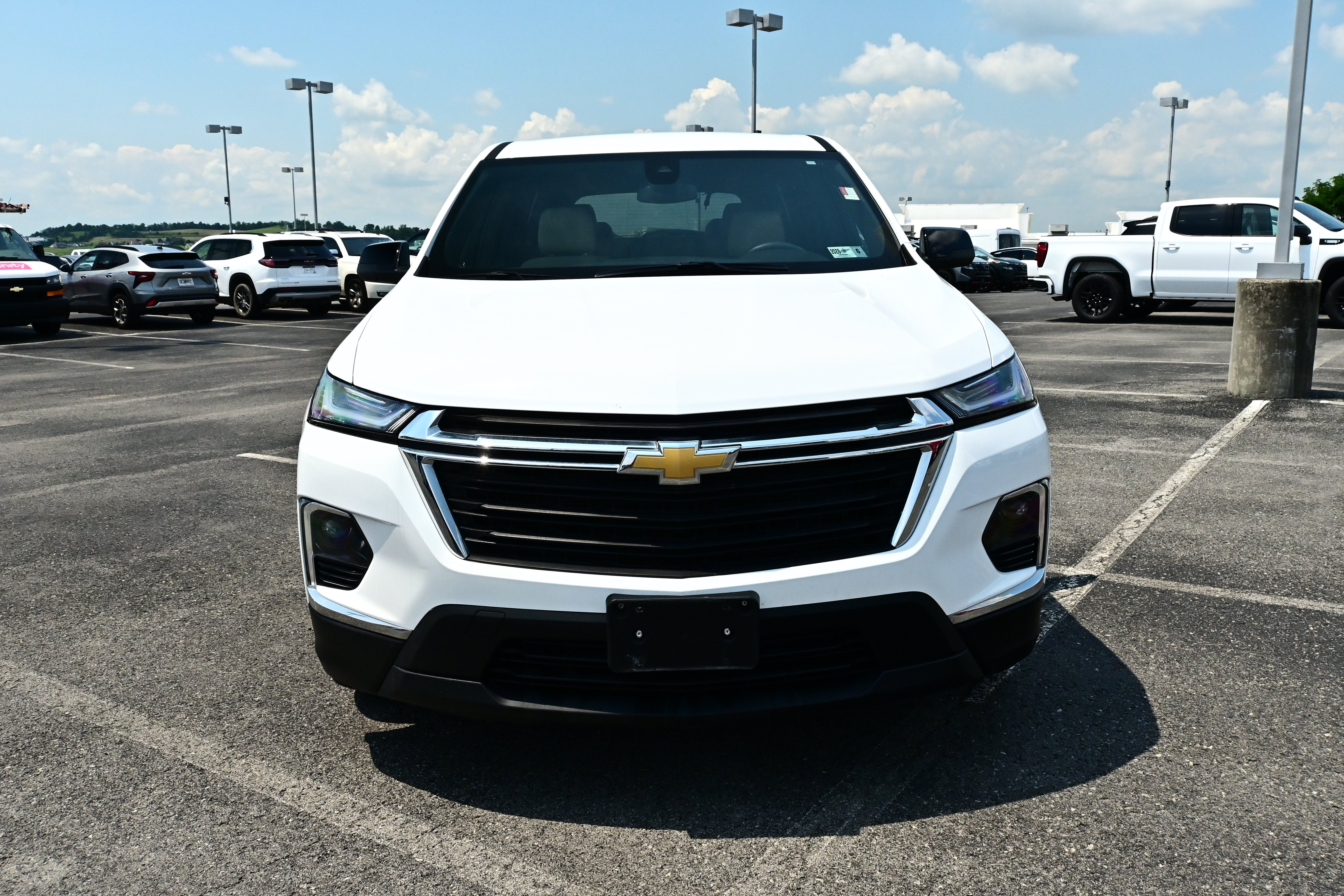 2023 Chevrolet Traverse LS