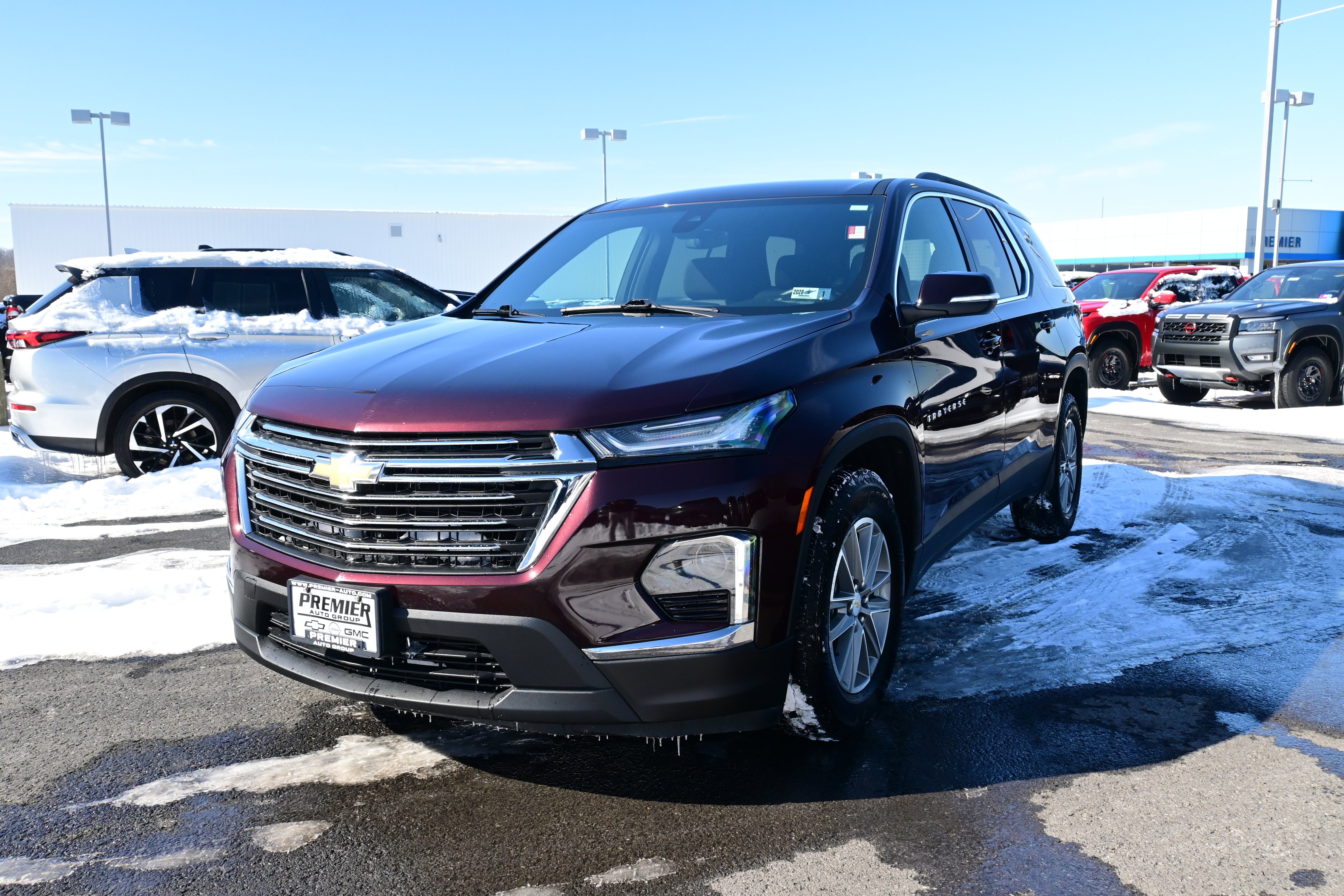 2023 Chevrolet Traverse LT Cloth
