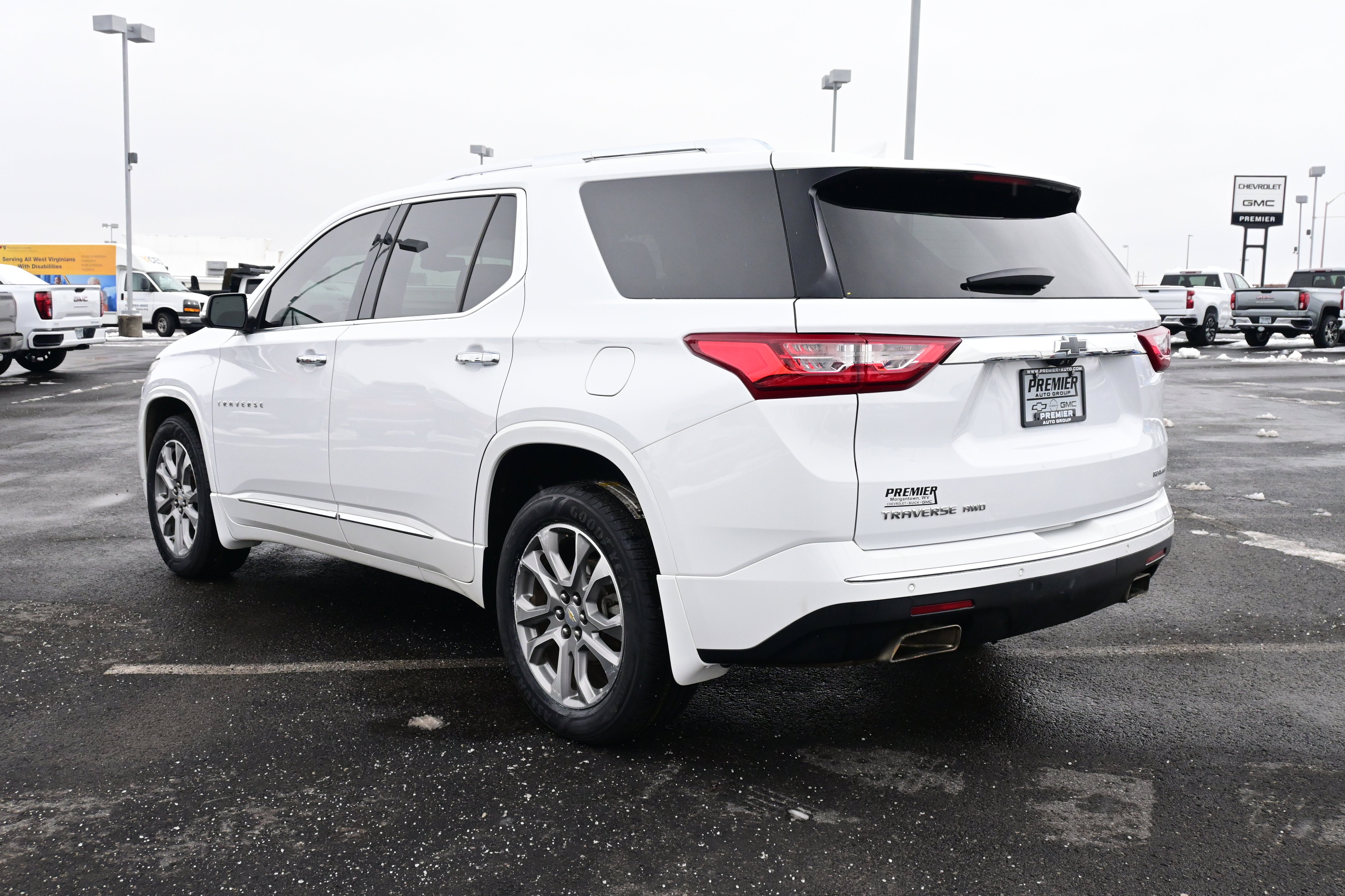 2021 Chevrolet Traverse Premier