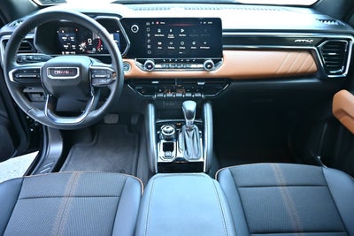 2024 GMC Canyon 4WD AT4