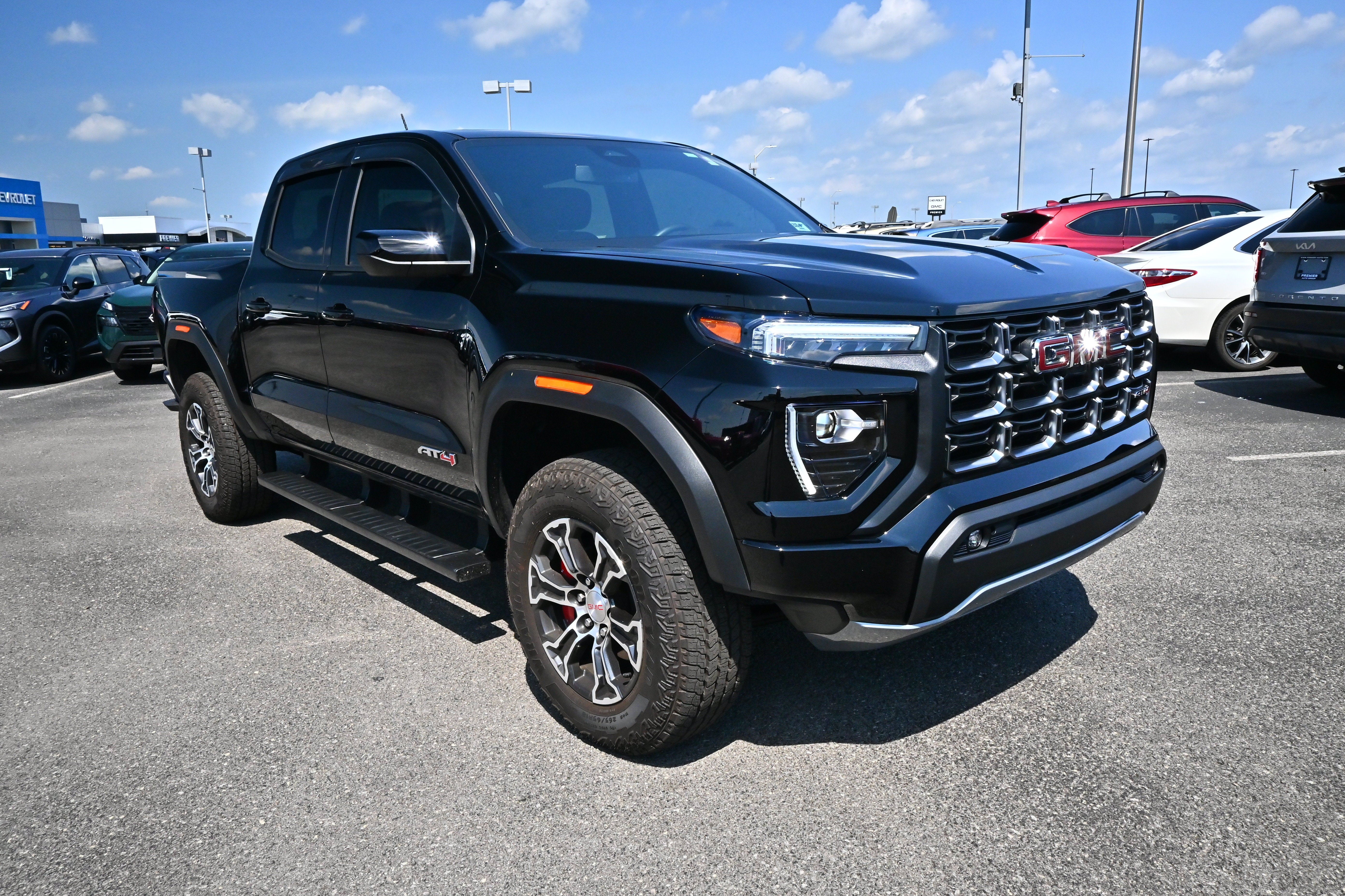 2024 GMC Canyon 4WD AT4
