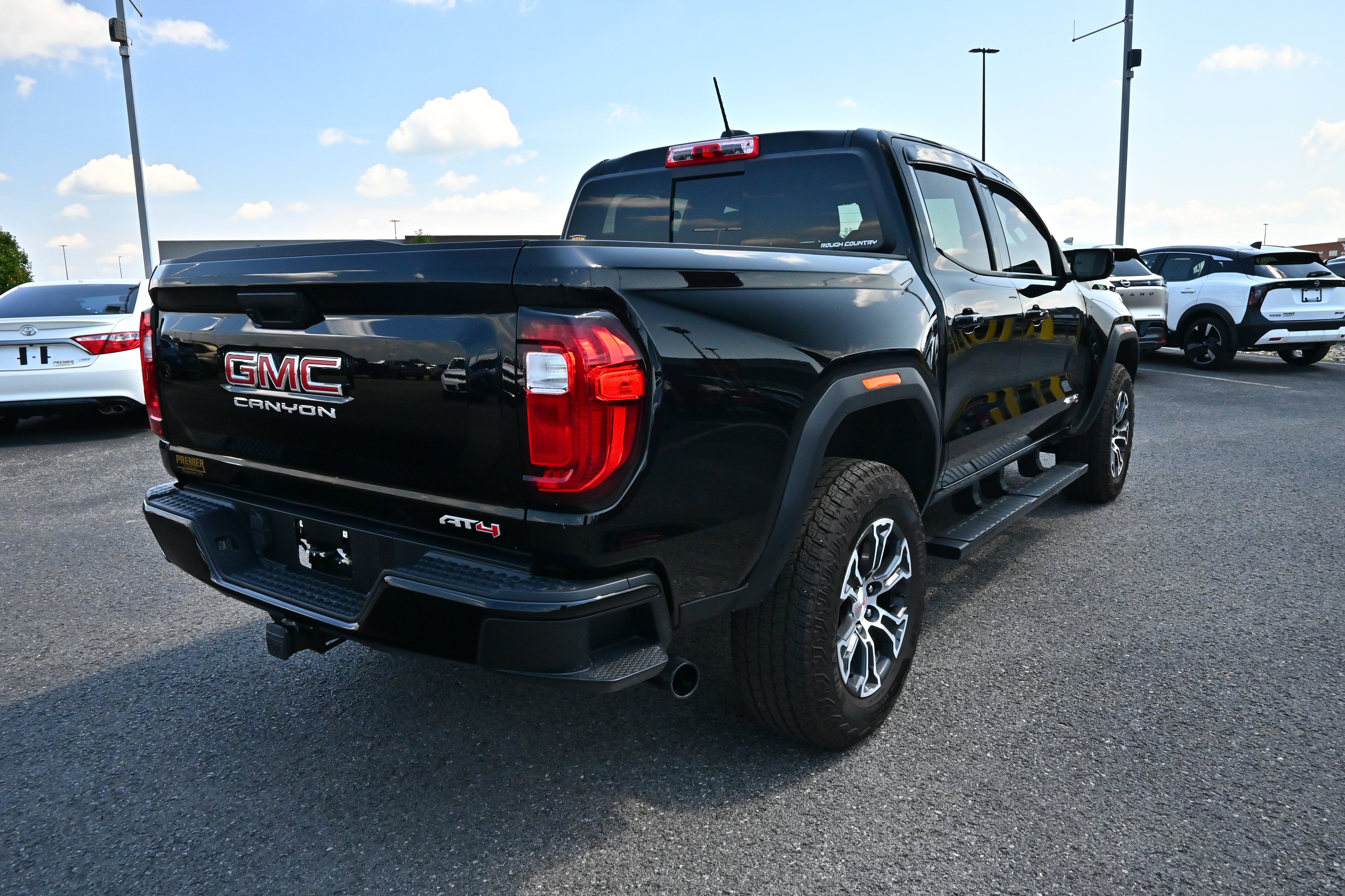 2024 GMC Canyon 4WD AT4