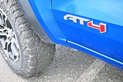 2023 GMC Canyon 4WD AT4