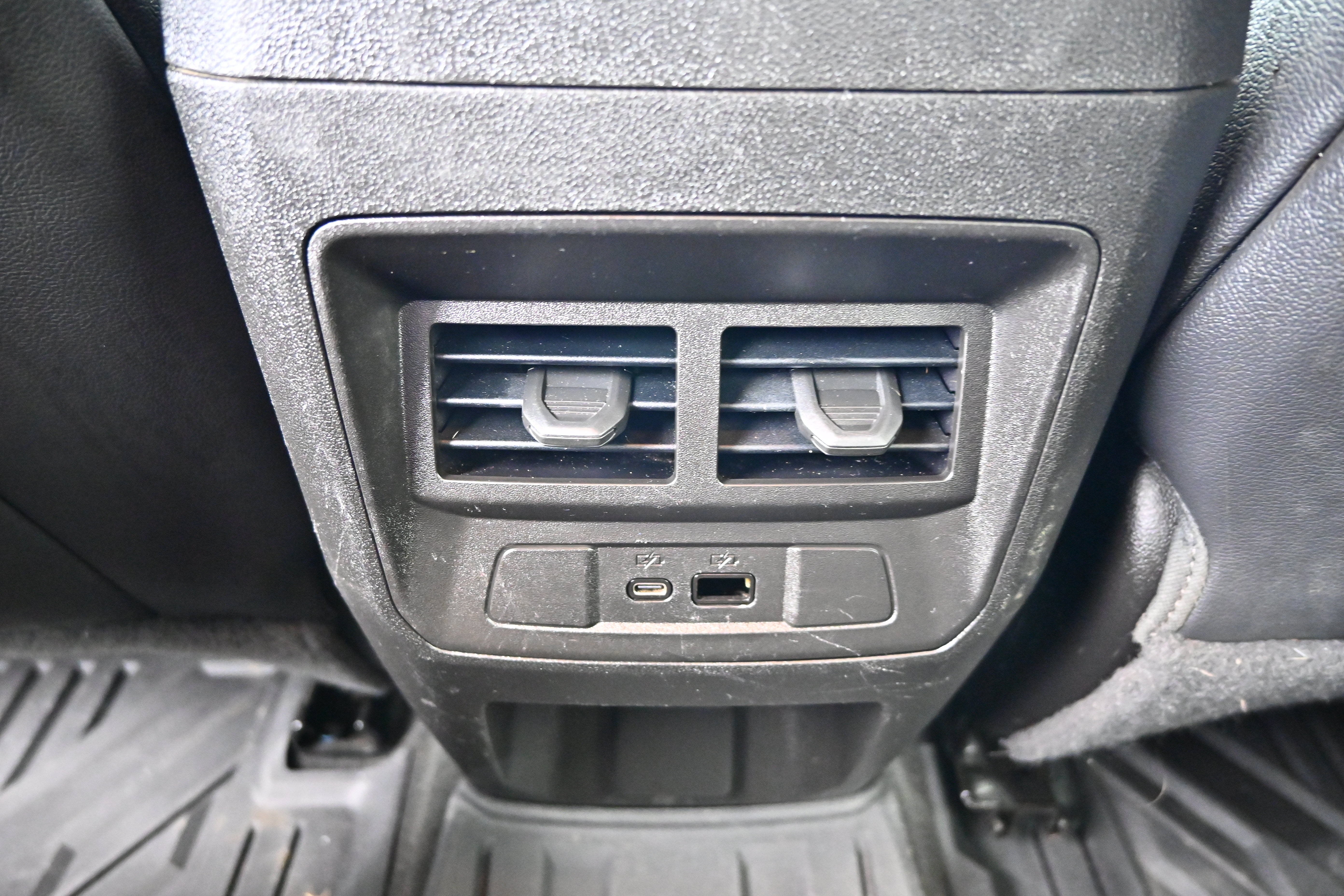 2023 GMC Canyon 4WD AT4