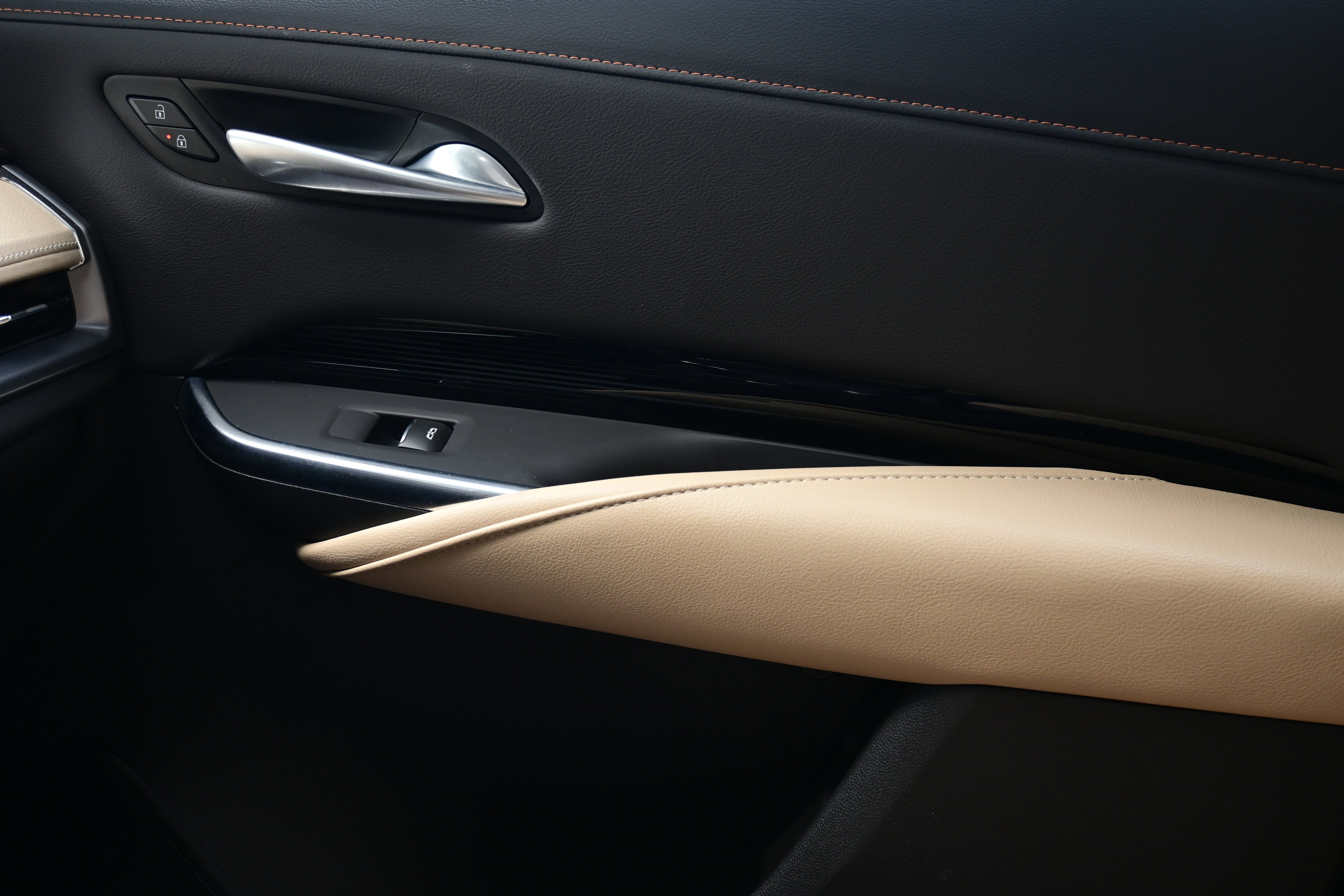 2024 Cadillac XT4 AWD Luxury