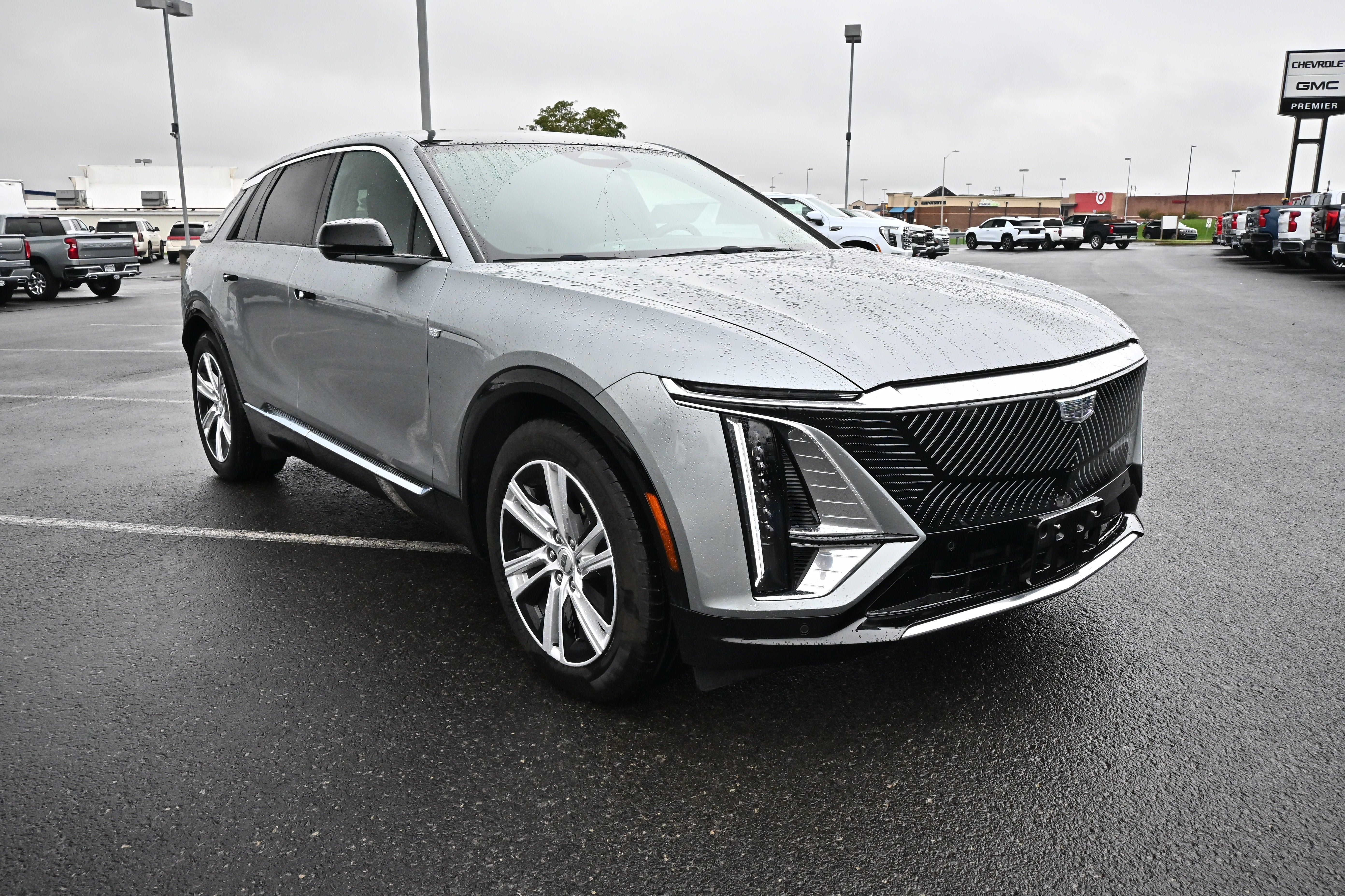 Used 2024 Cadillac LYRIQ Tech with VIN 1GYKPMRLXRZ143632 for sale in Morgantown, WV