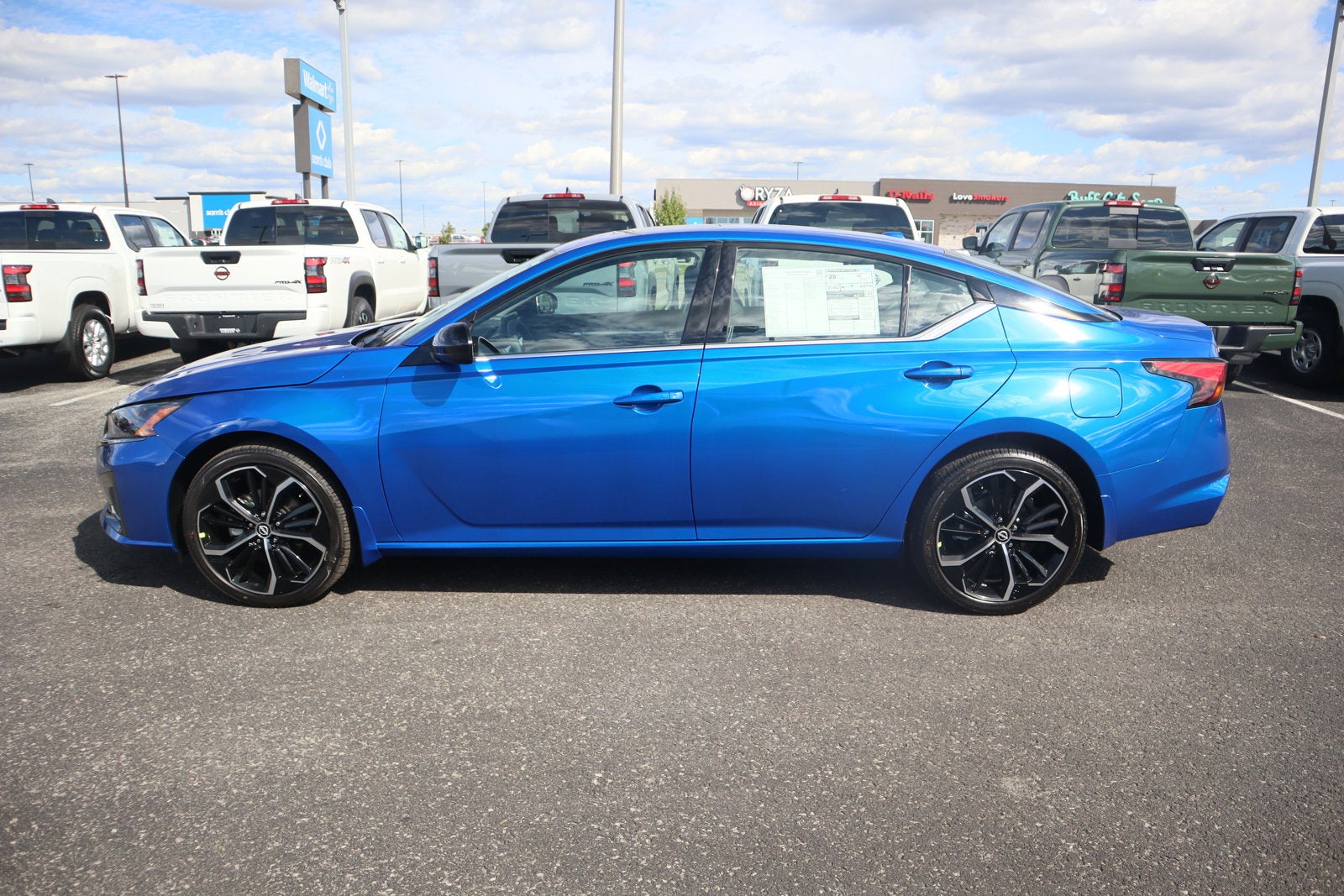 2025 Nissan Altima SR