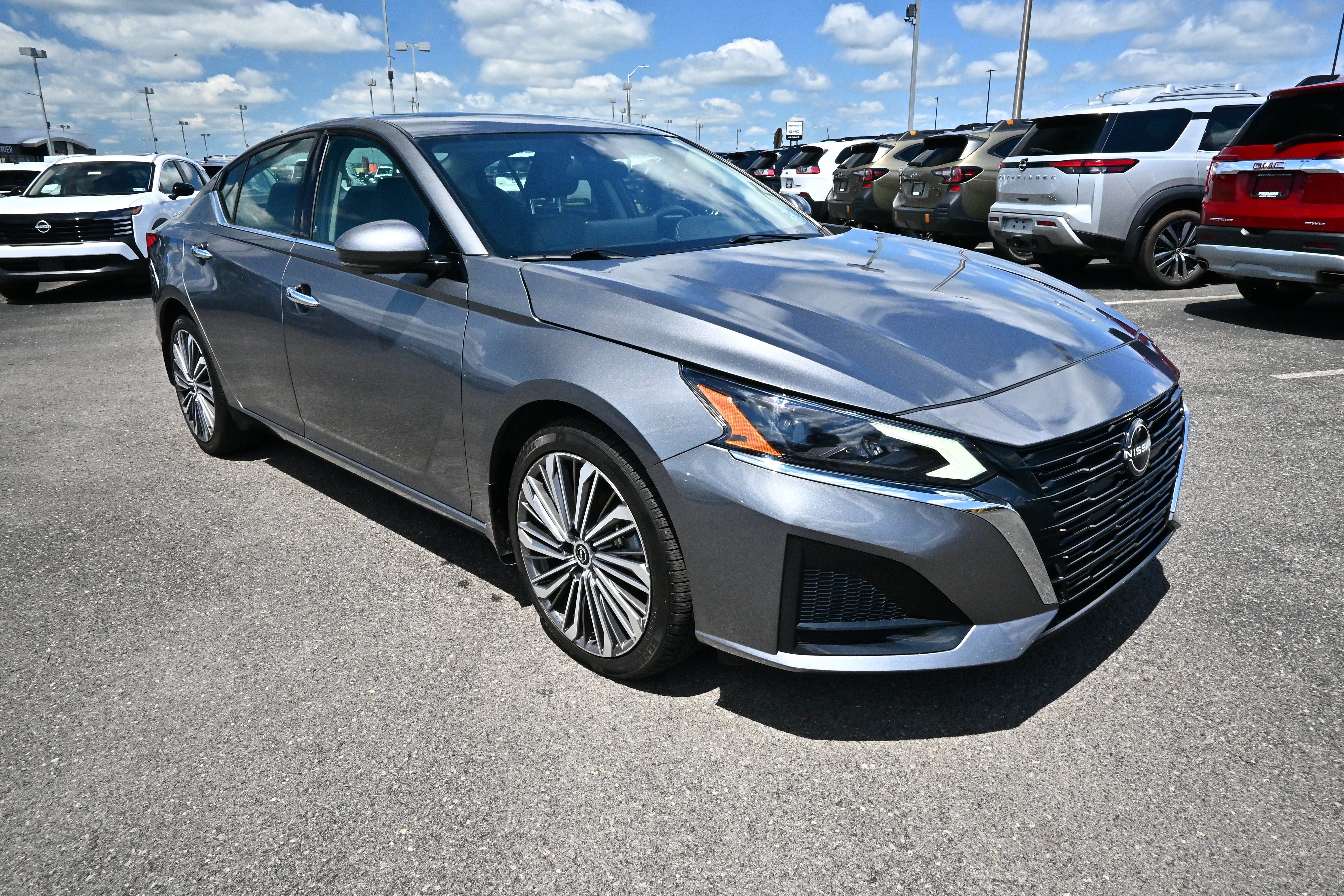 2023 Nissan Altima SL