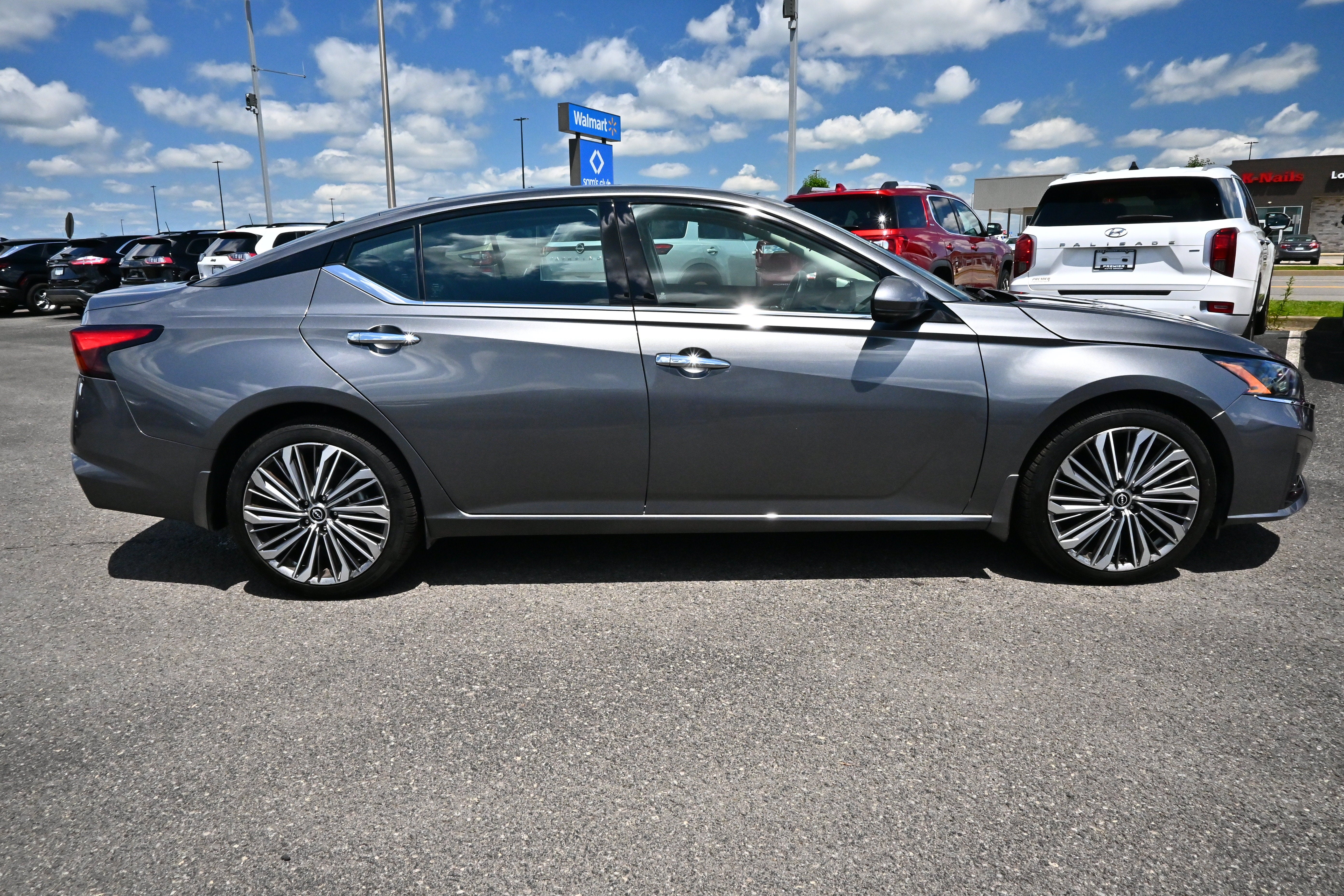 2023 Nissan Altima SL