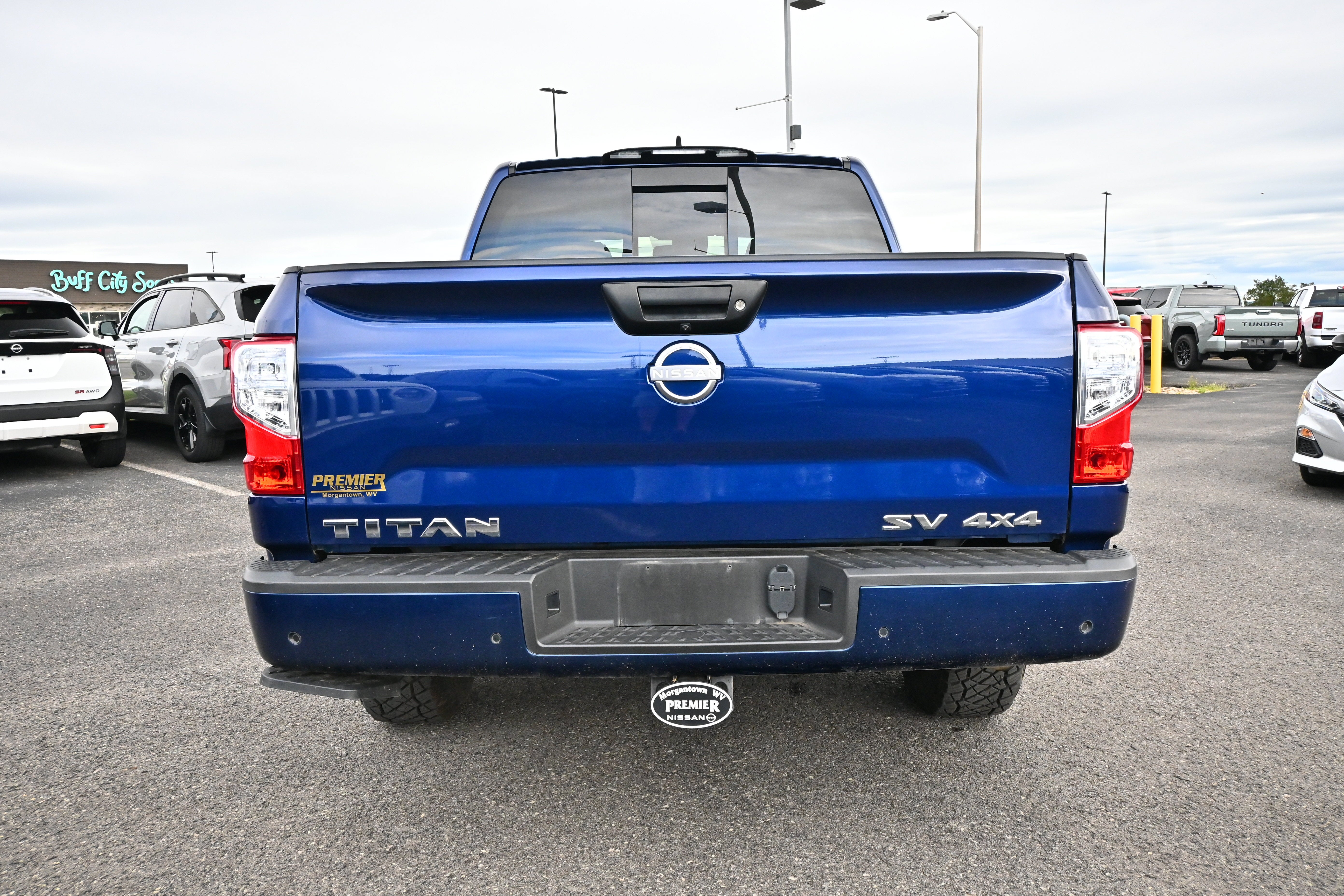 2024 Nissan Titan Crew Cab SV
