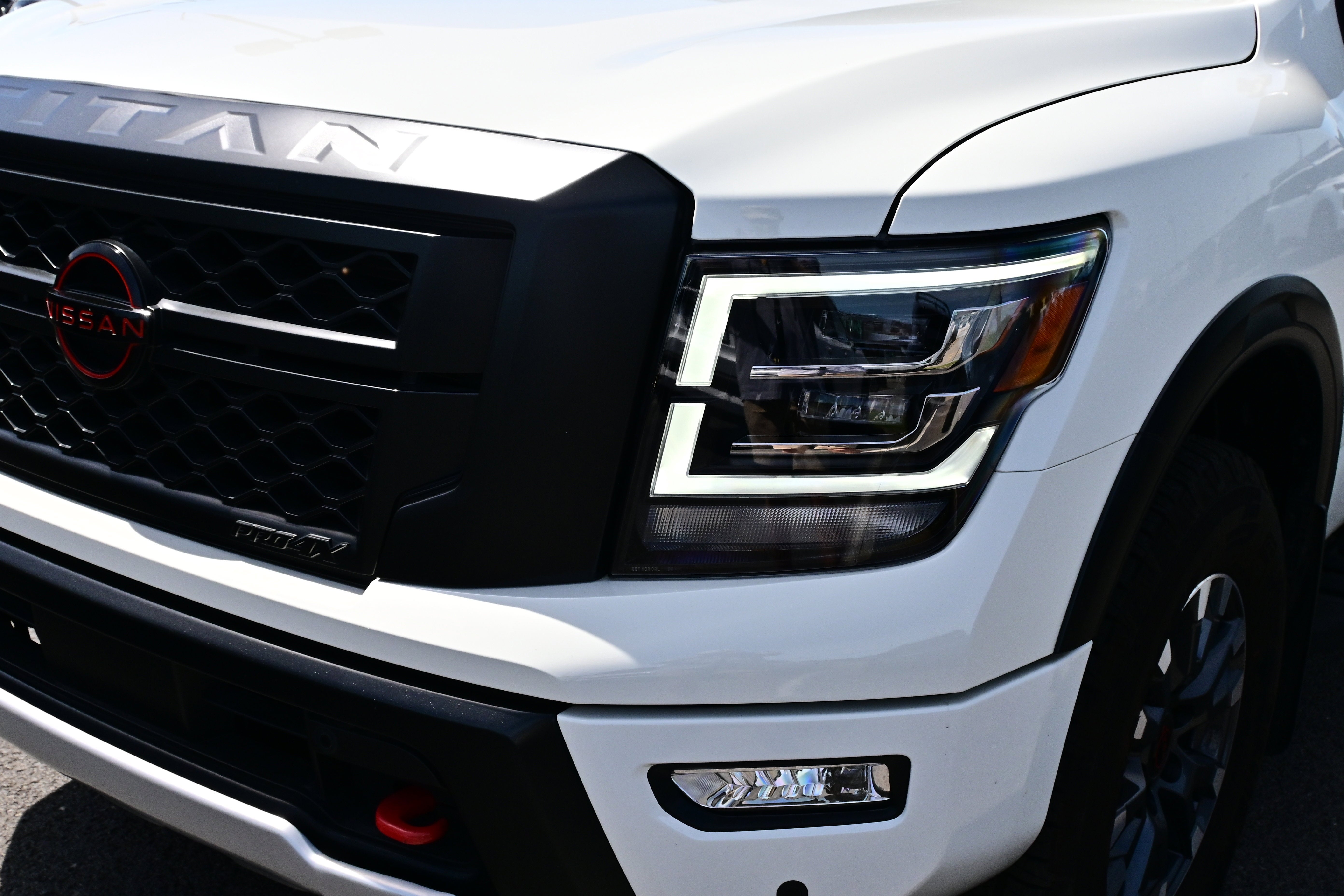 2024 Nissan Titan PRO-4X - Photo 13