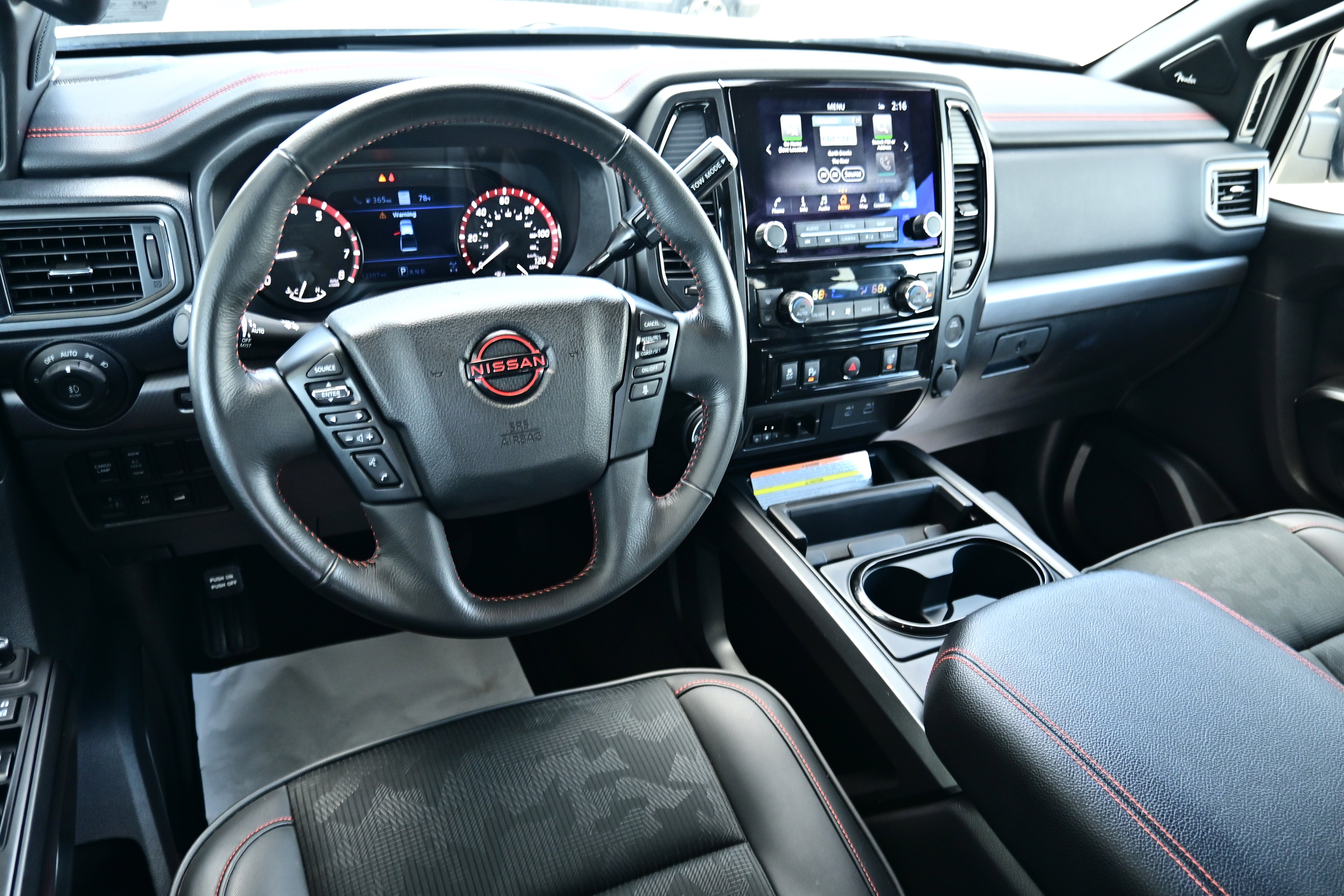 2024 Nissan Titan PRO-4X - Photo 21