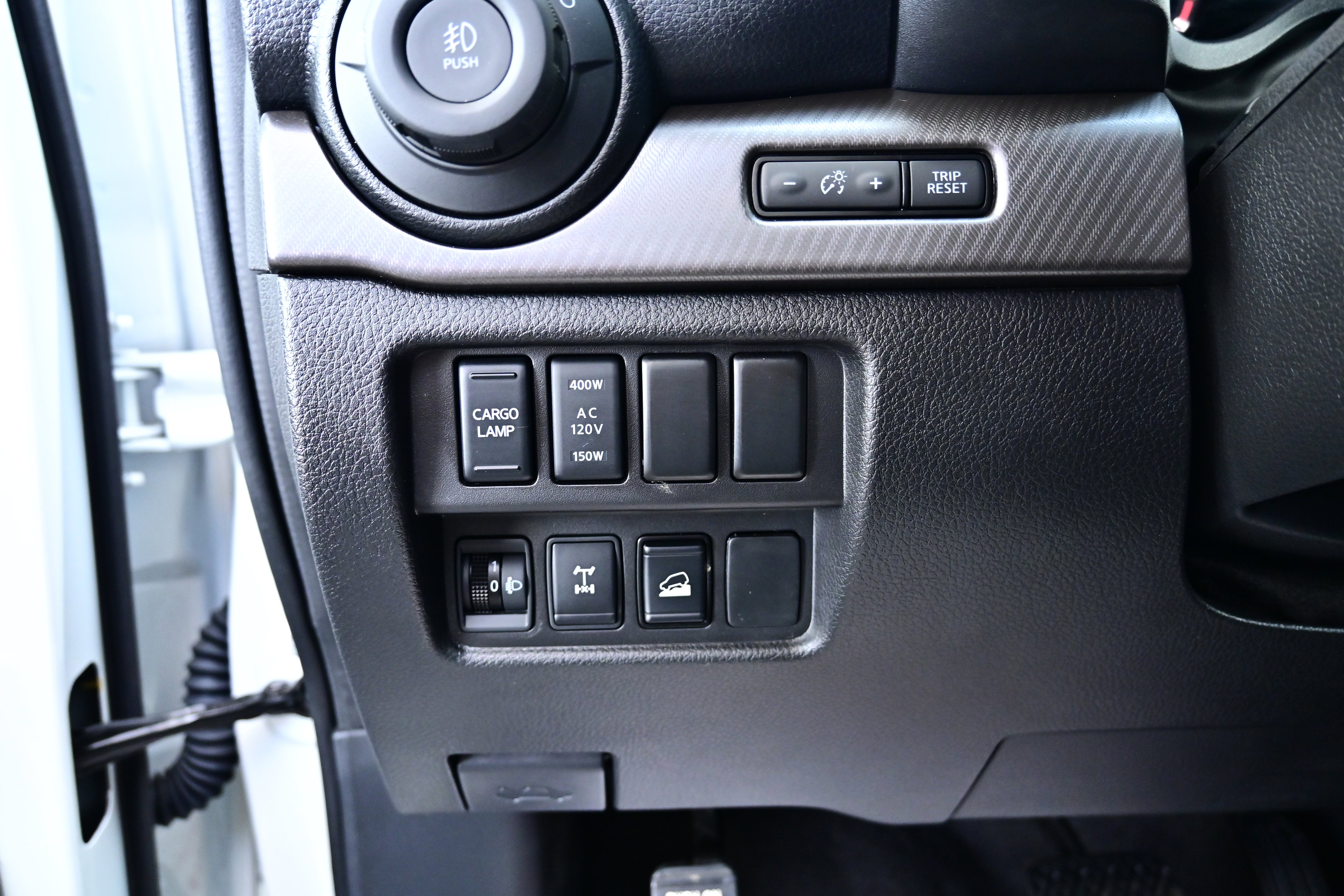 2024 Nissan Titan PRO-4X - Photo 25