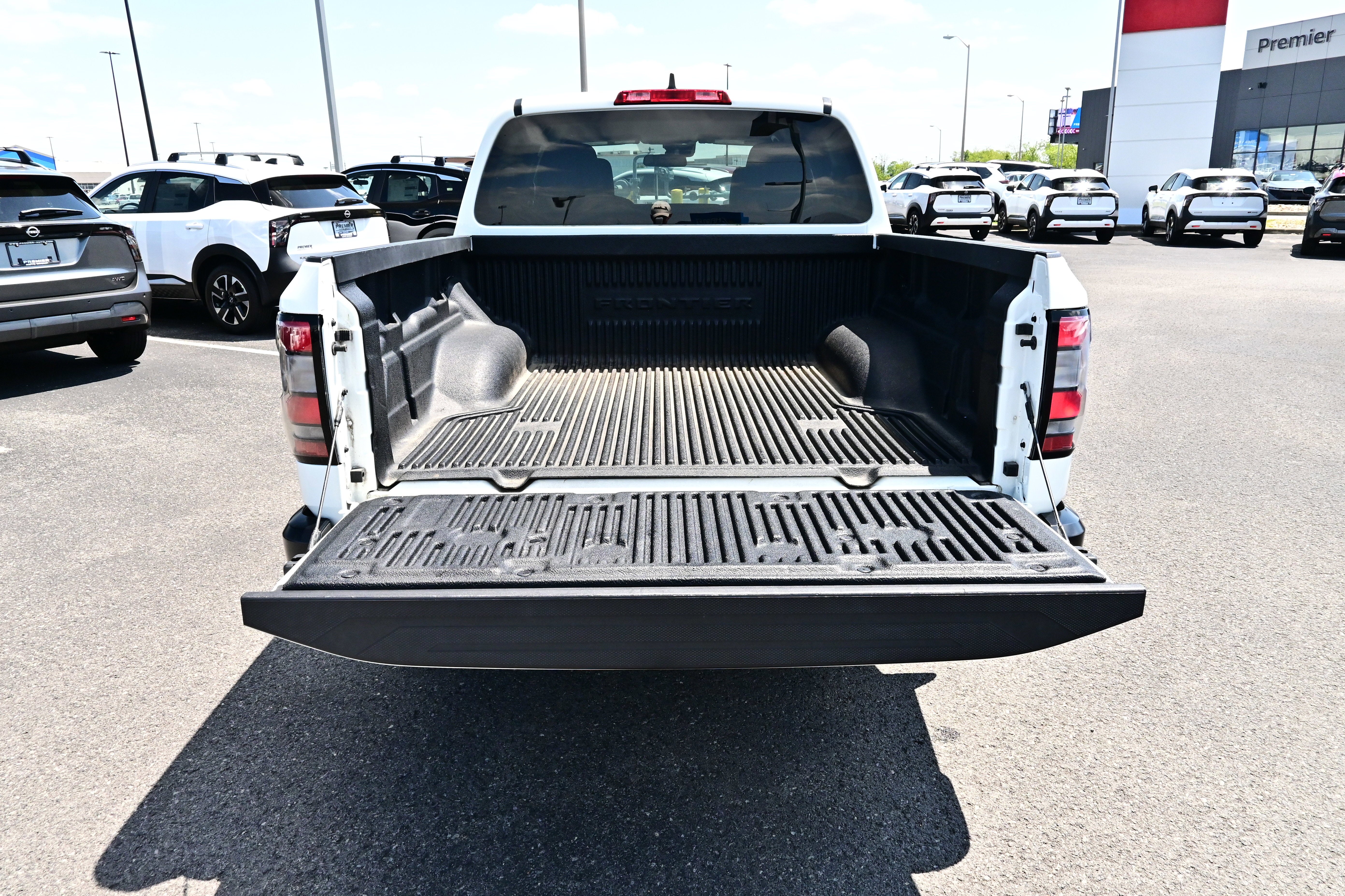 2022 Nissan Frontier Crew Cab S