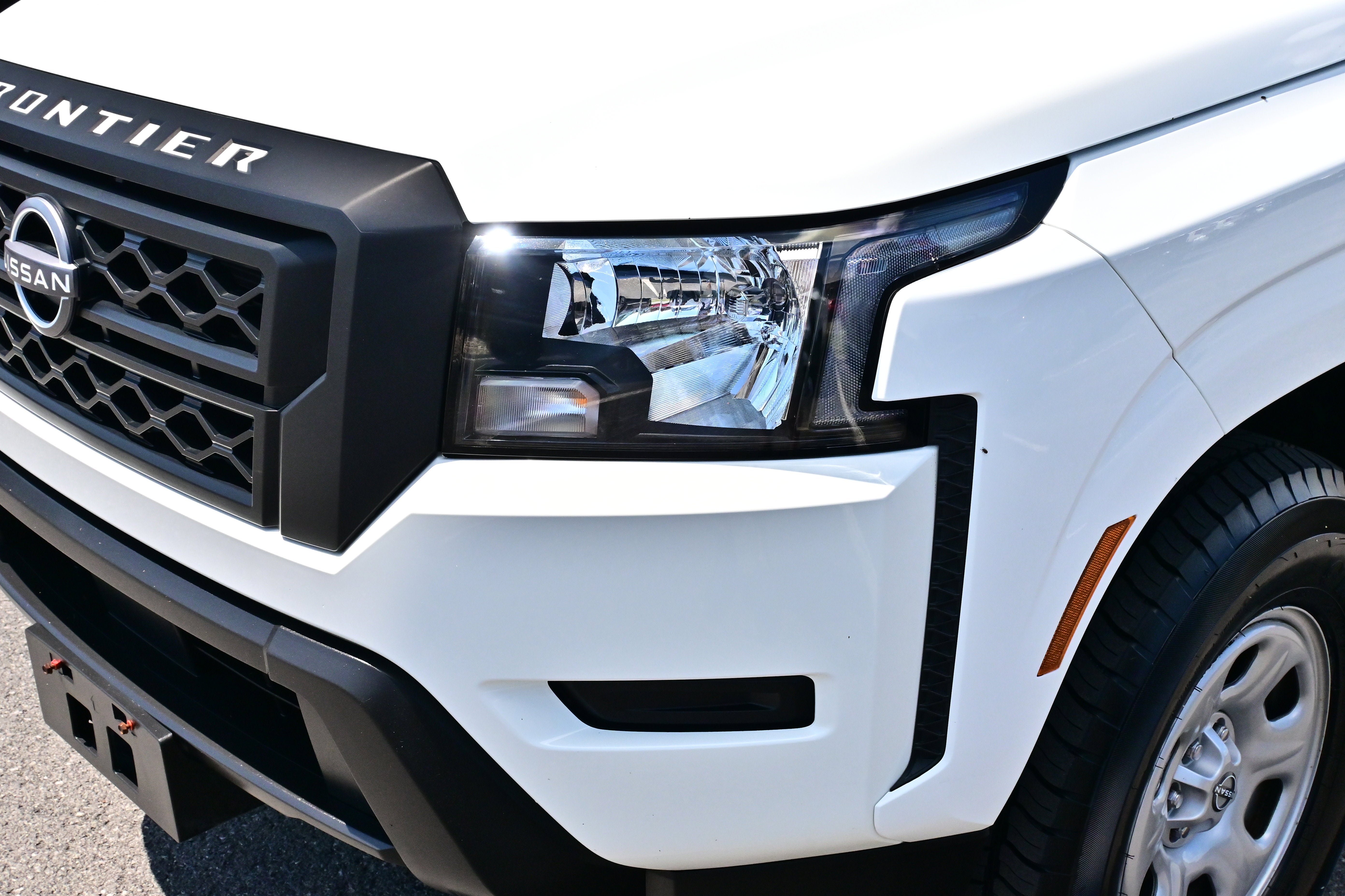 2022 Nissan Frontier Crew Cab S
