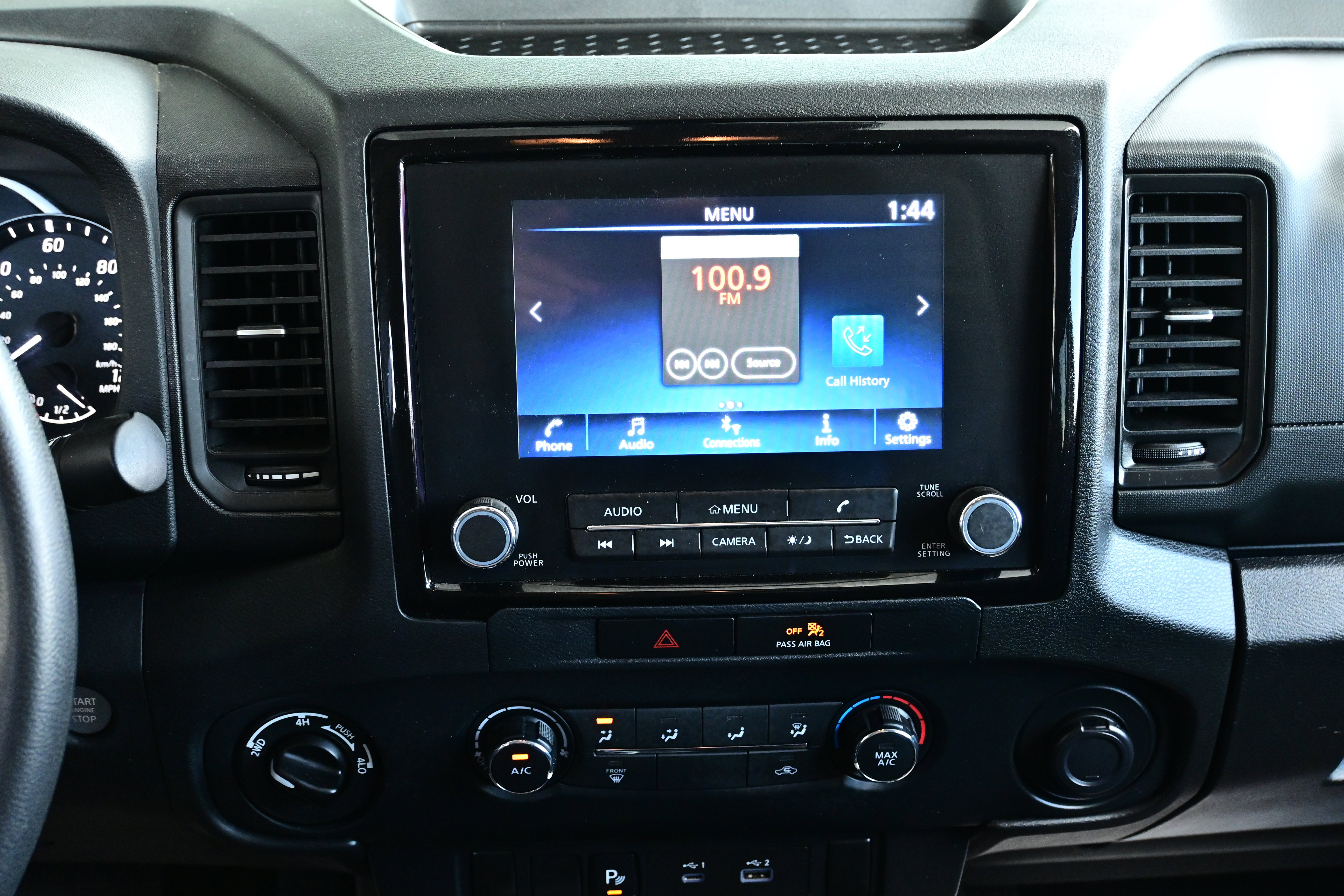 2022 Nissan Frontier Crew Cab S