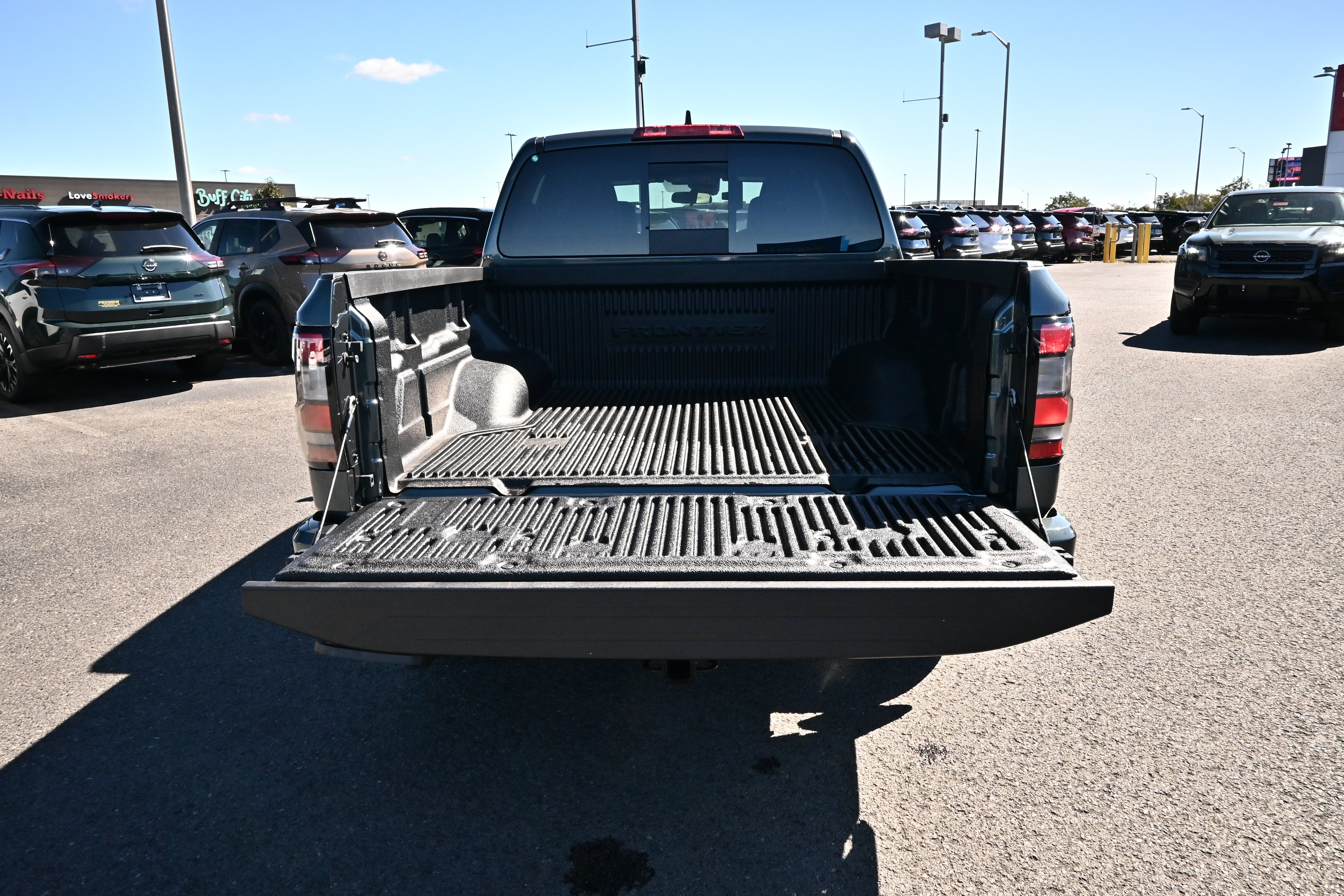 2027 Nissan Frontier Crew Cab SV