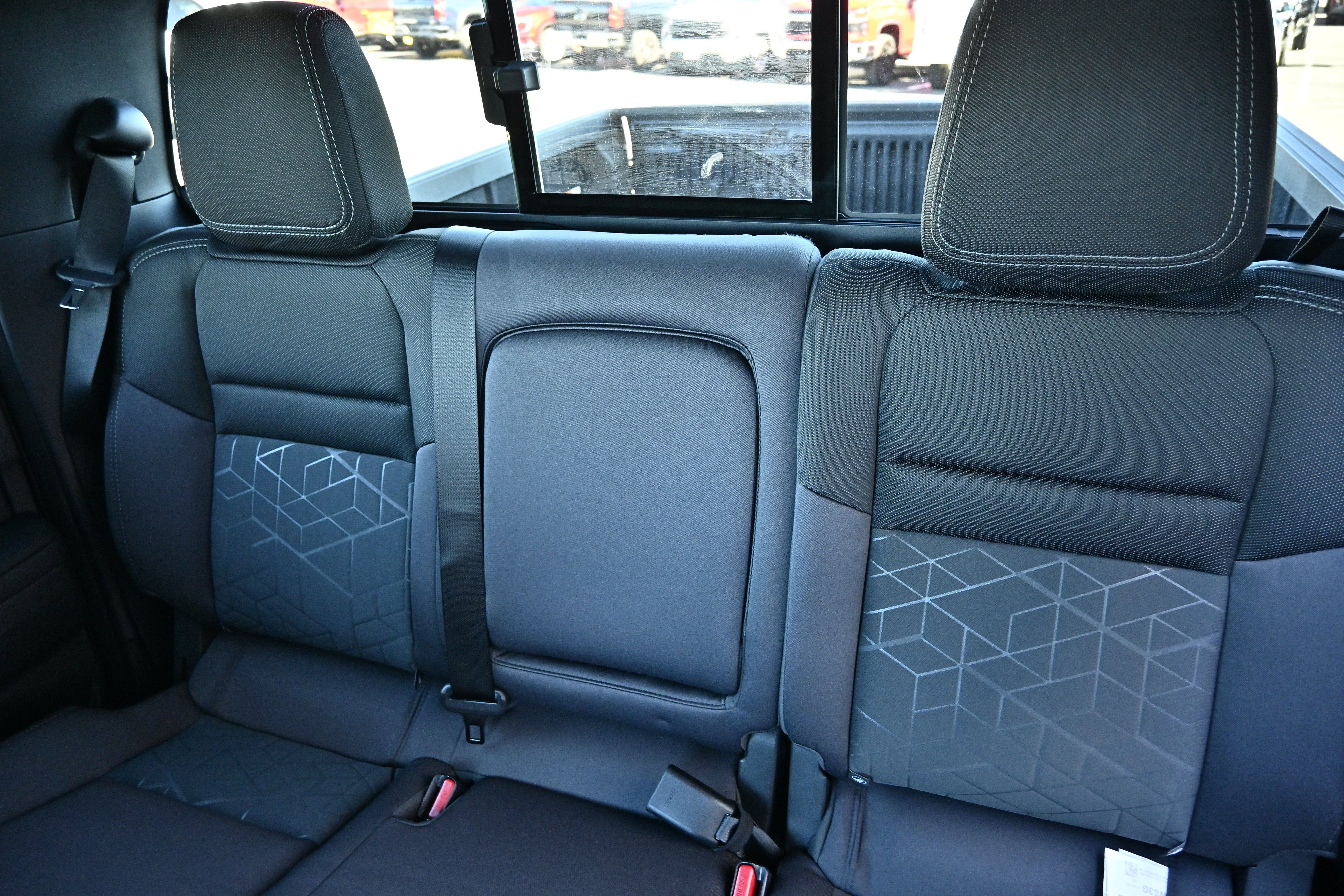 2027 Nissan Frontier Crew Cab SV
