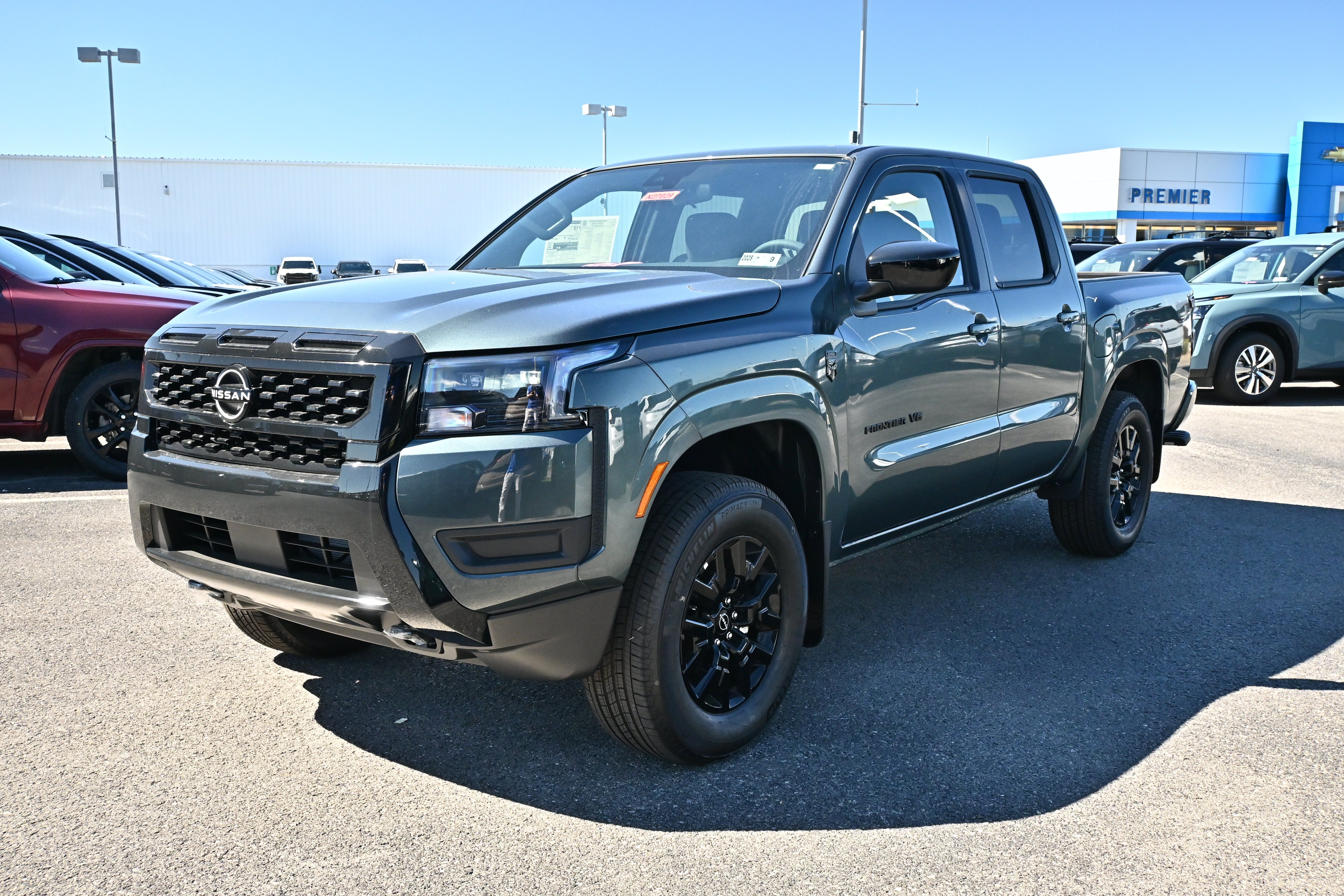 2027 Nissan Frontier Crew Cab SV