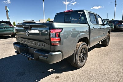 2027 Nissan Frontier Crew Cab SV