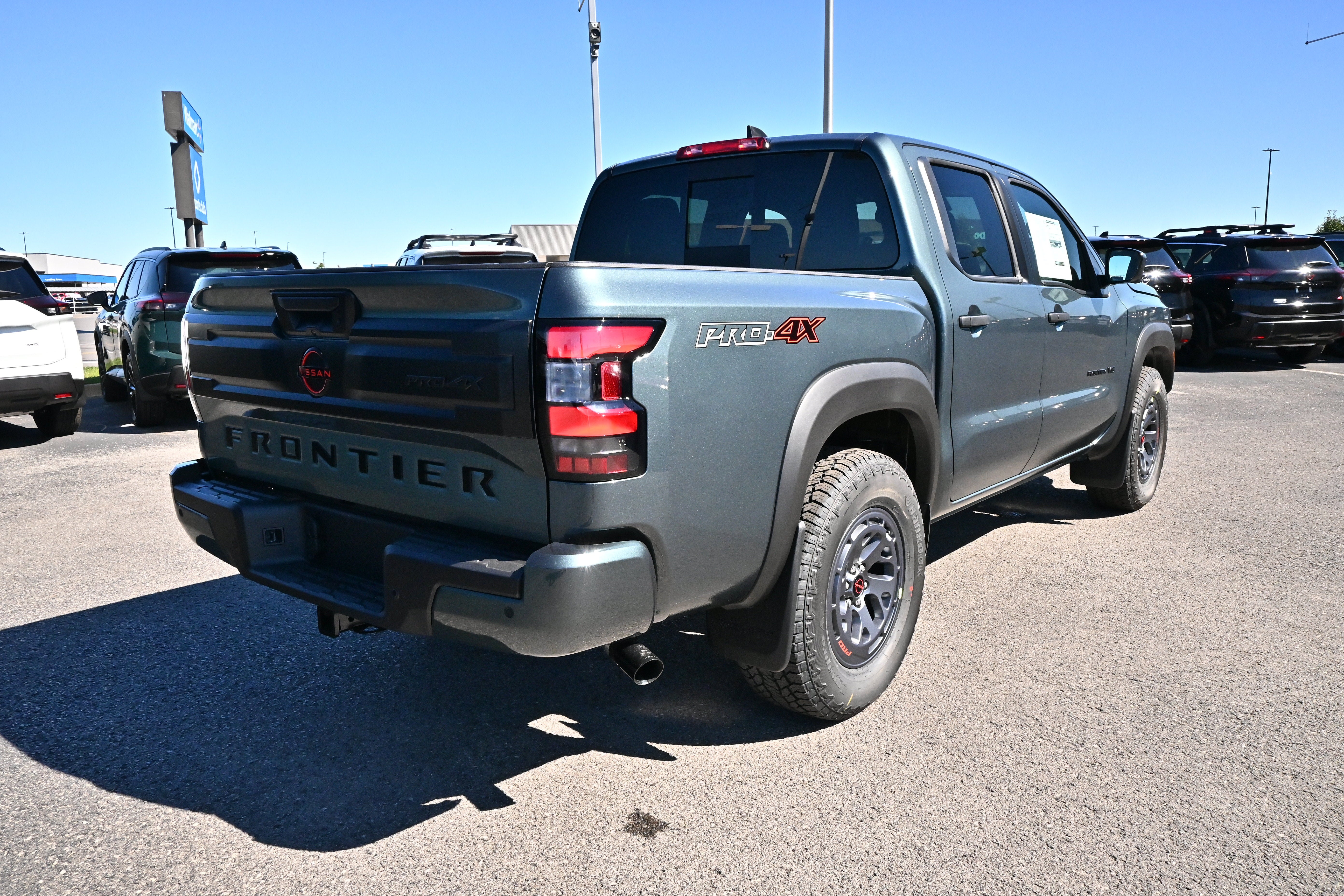 2027 Nissan Frontier Crew Cab PRO-4X®