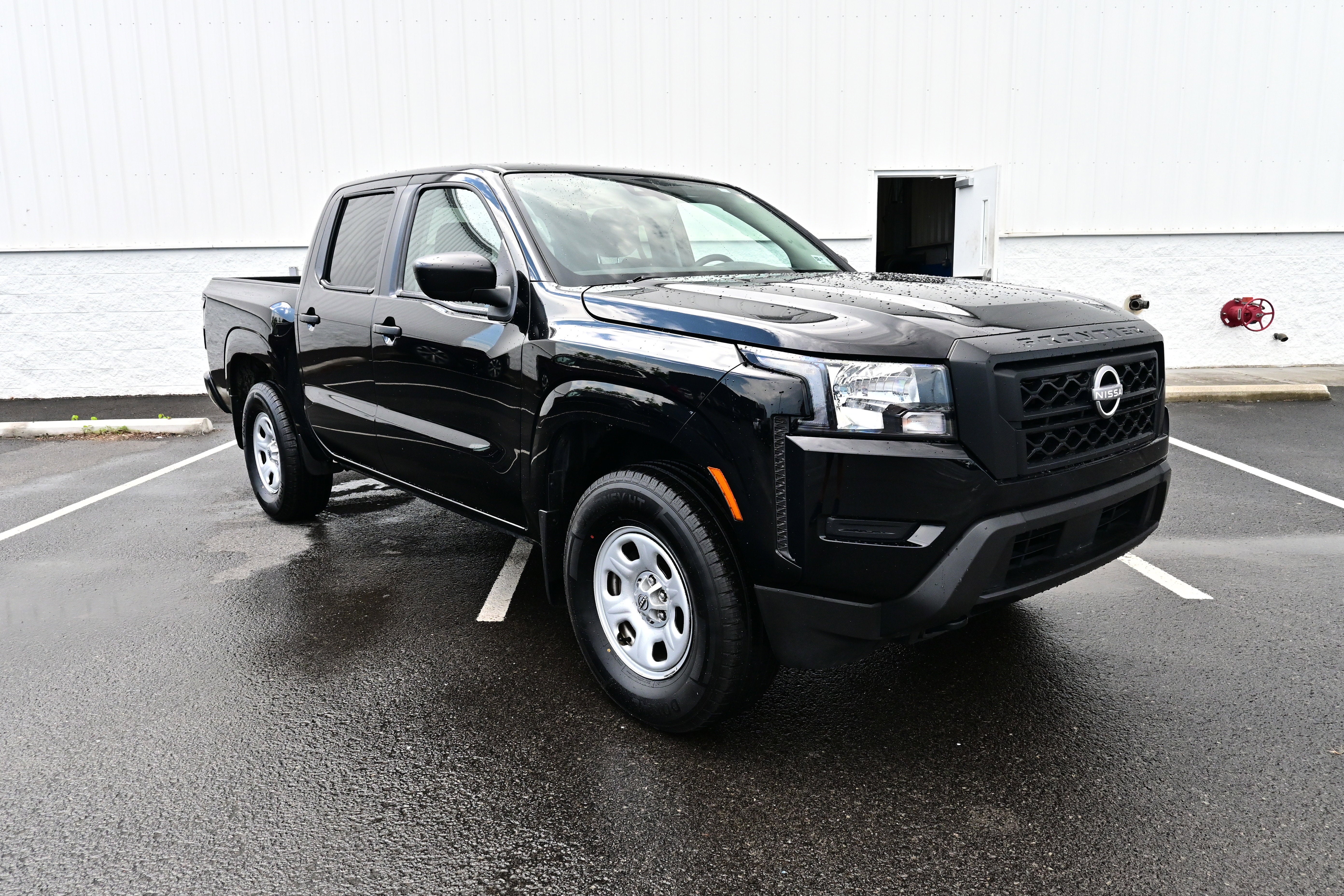 2024 Nissan Frontier Crew Cab S