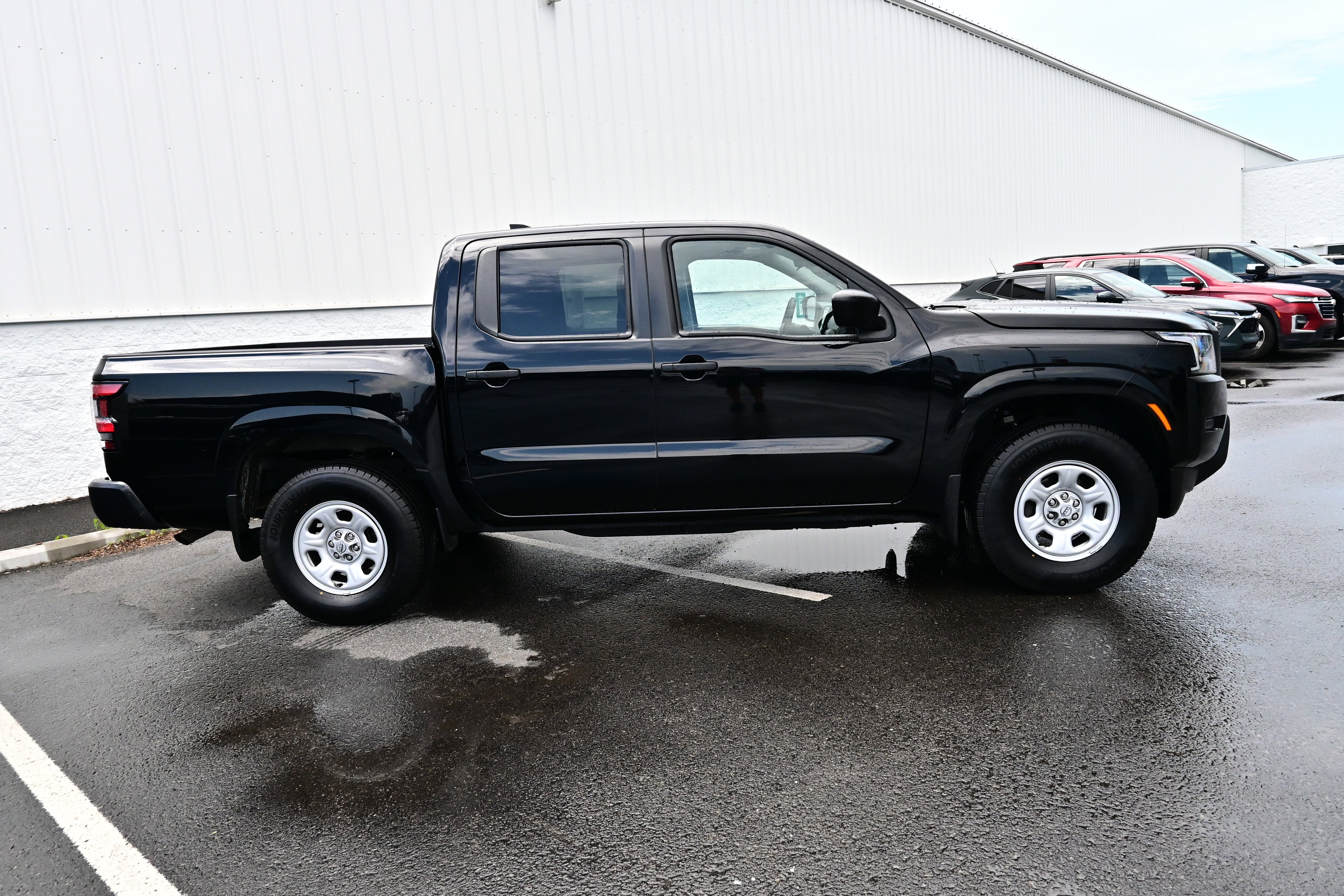 2024 Nissan Frontier Crew Cab S
