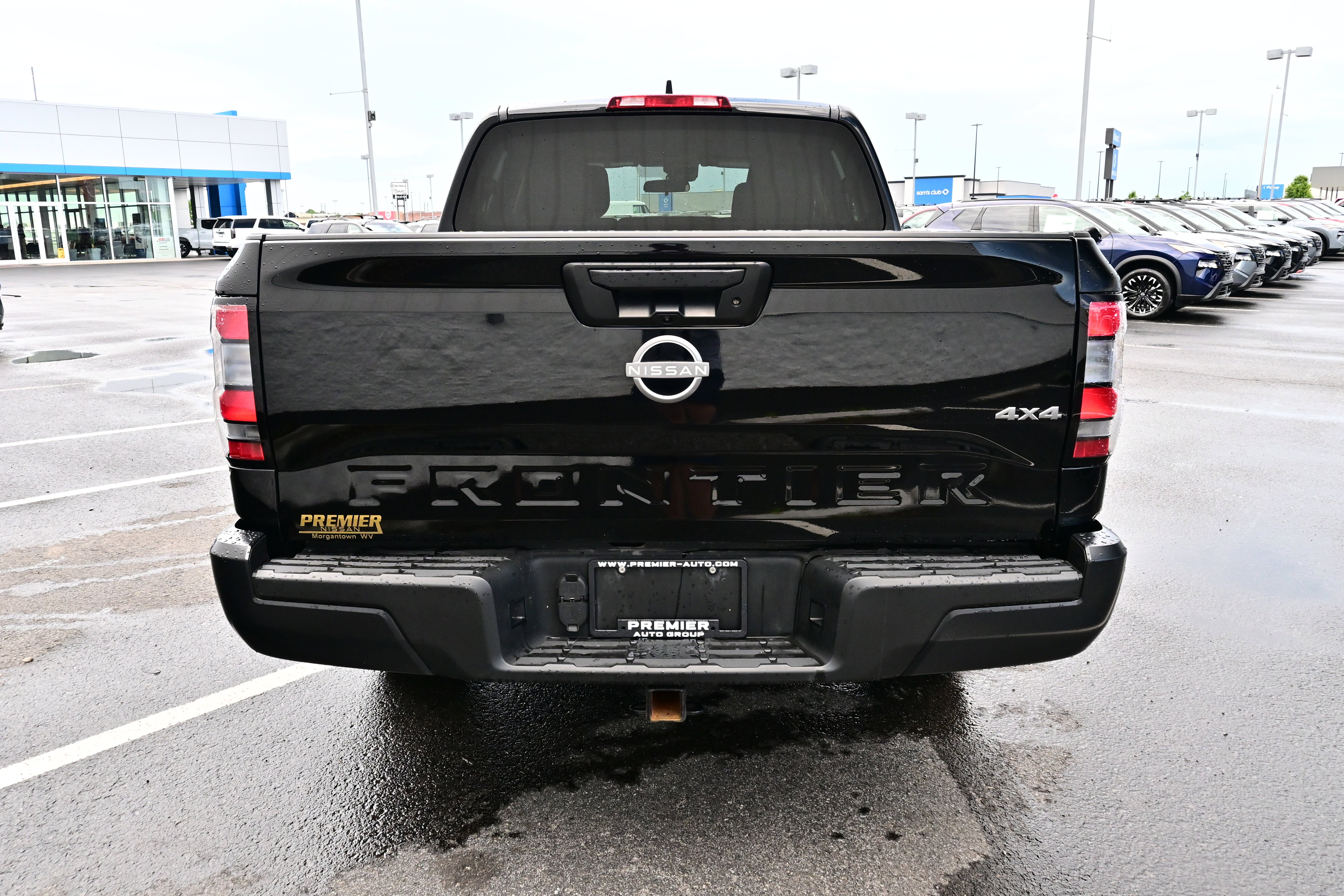2024 Nissan Frontier Crew Cab S