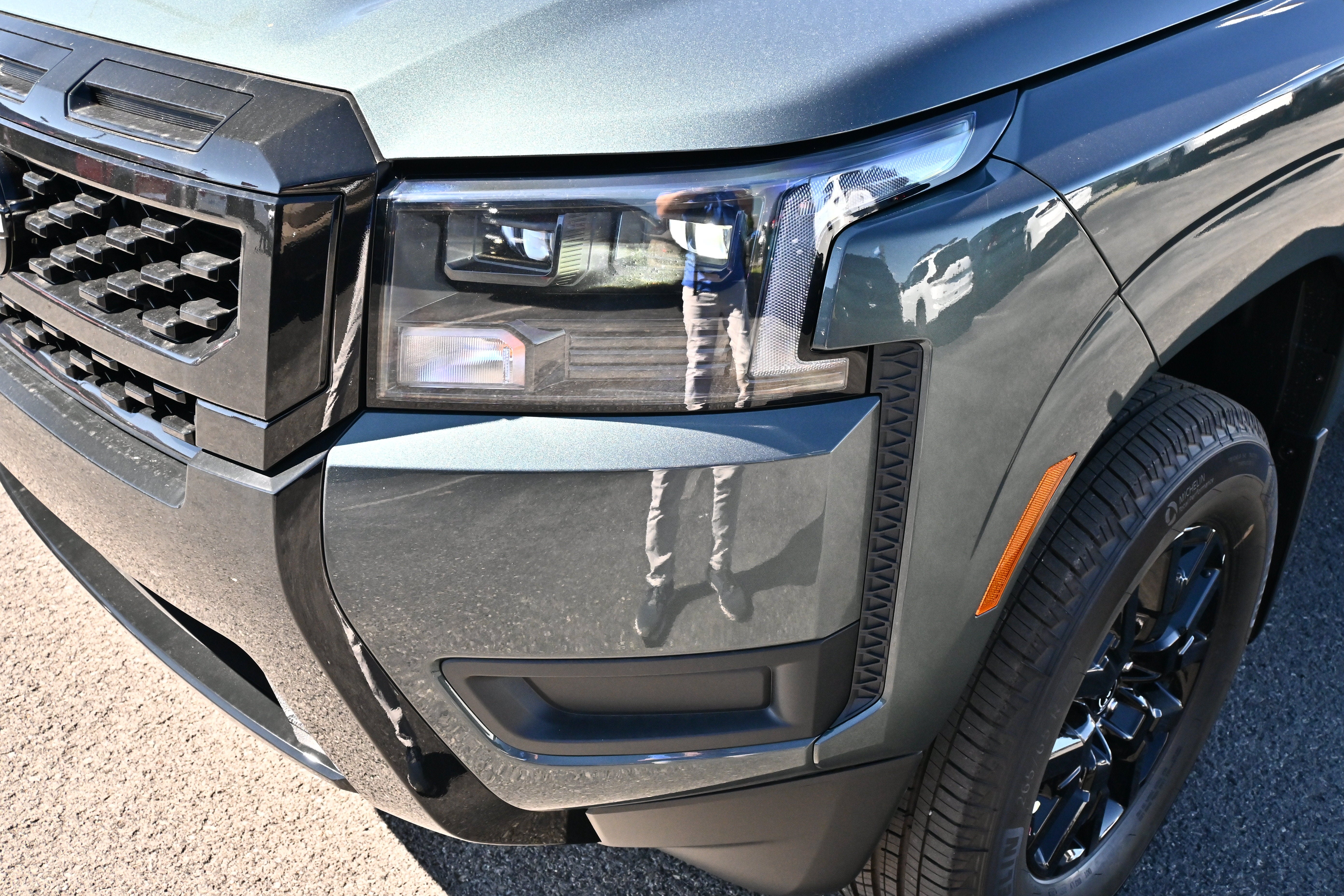 2027 Nissan Frontier Crew Cab SV