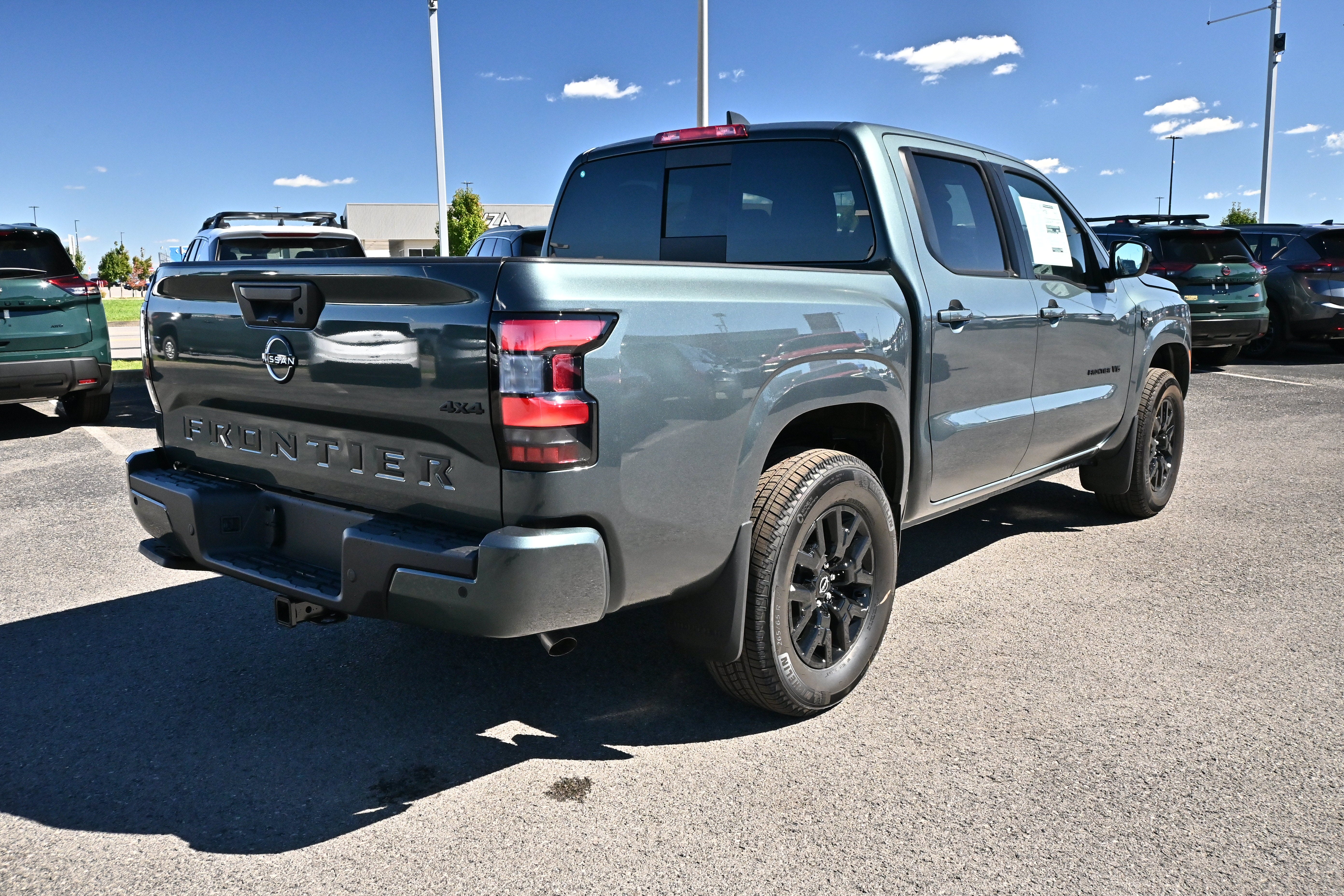 2027 Nissan Frontier Crew Cab SV