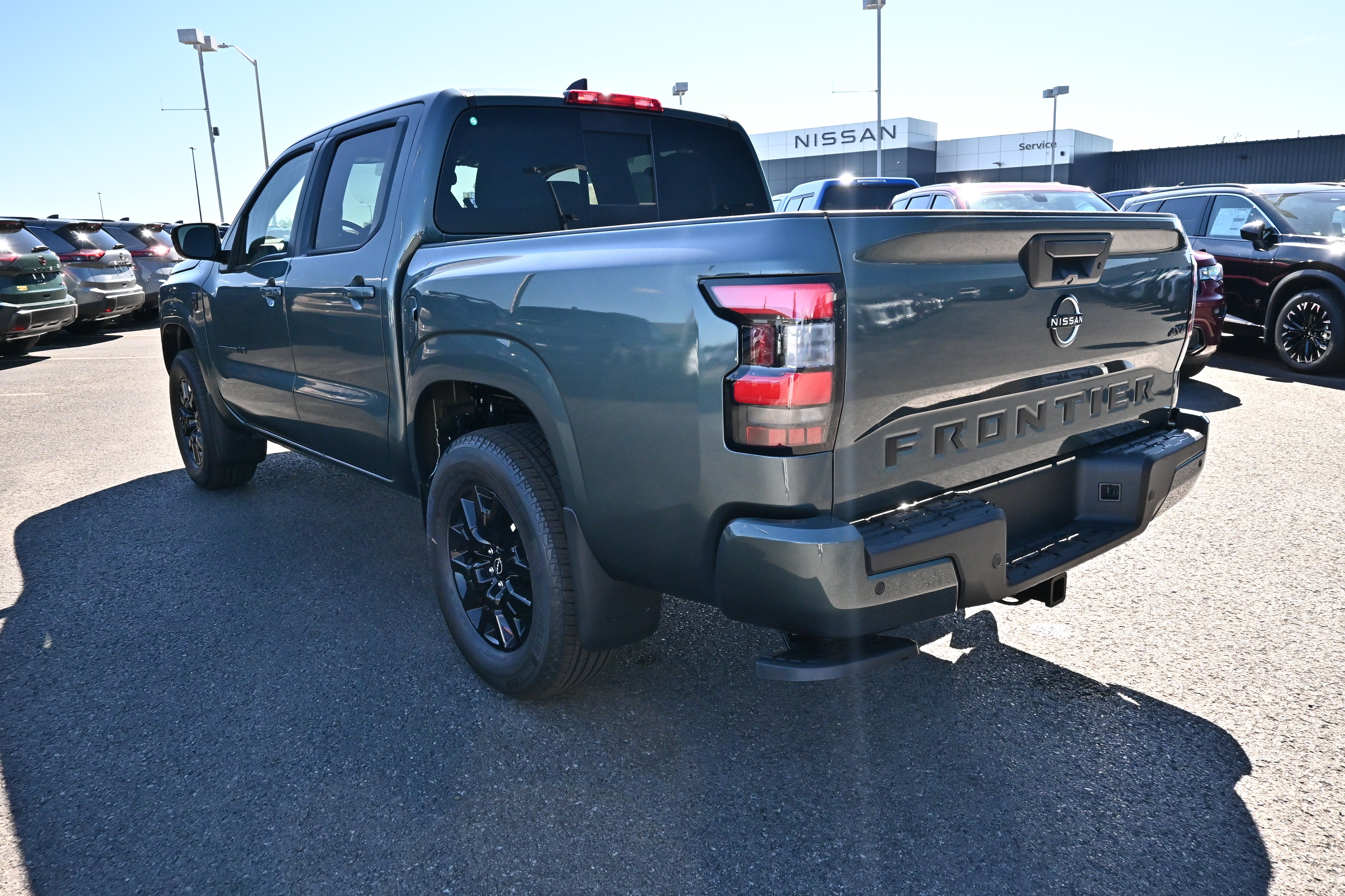 2027 Nissan Frontier Crew Cab SV