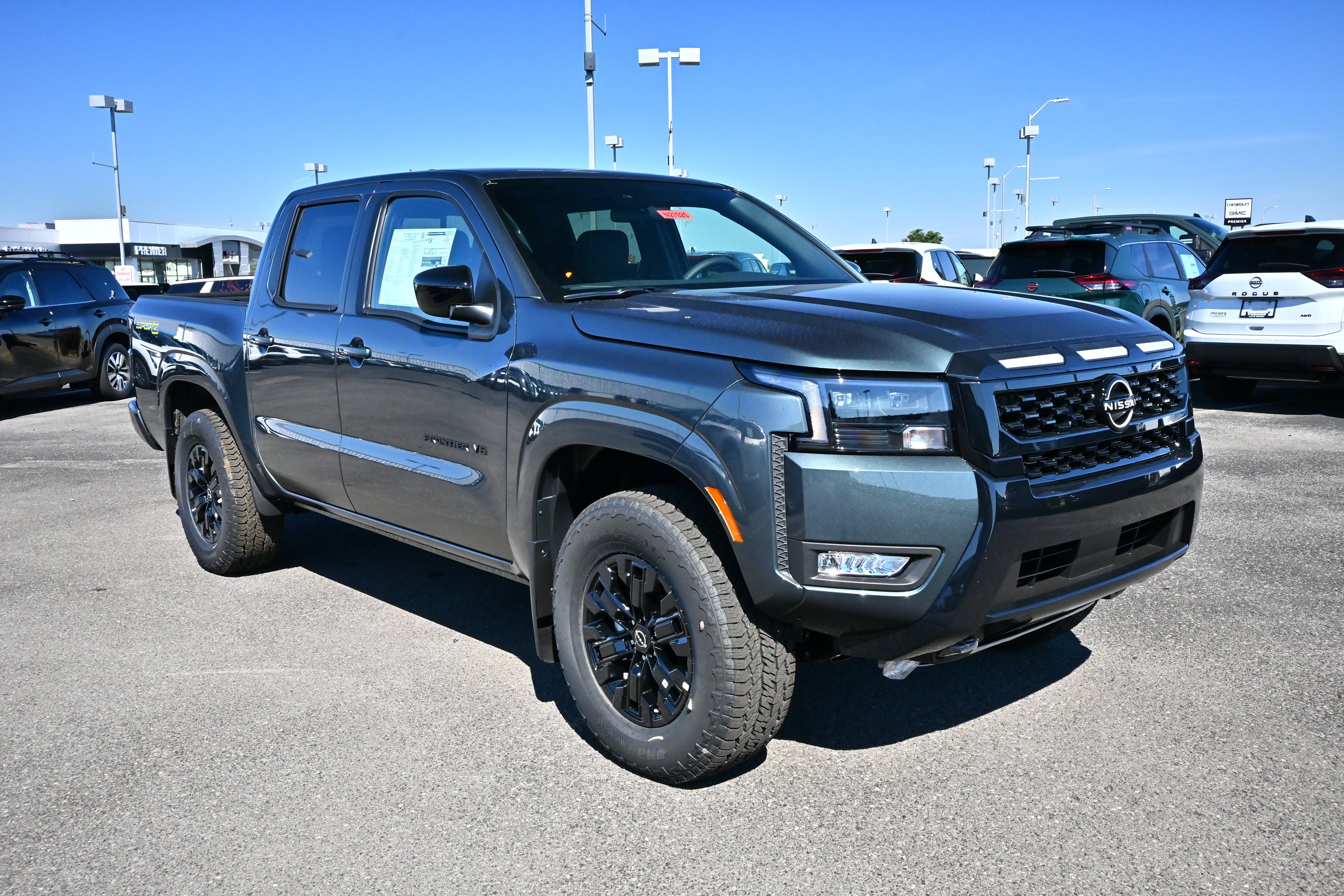 2027 Nissan Frontier Crew Cab SV