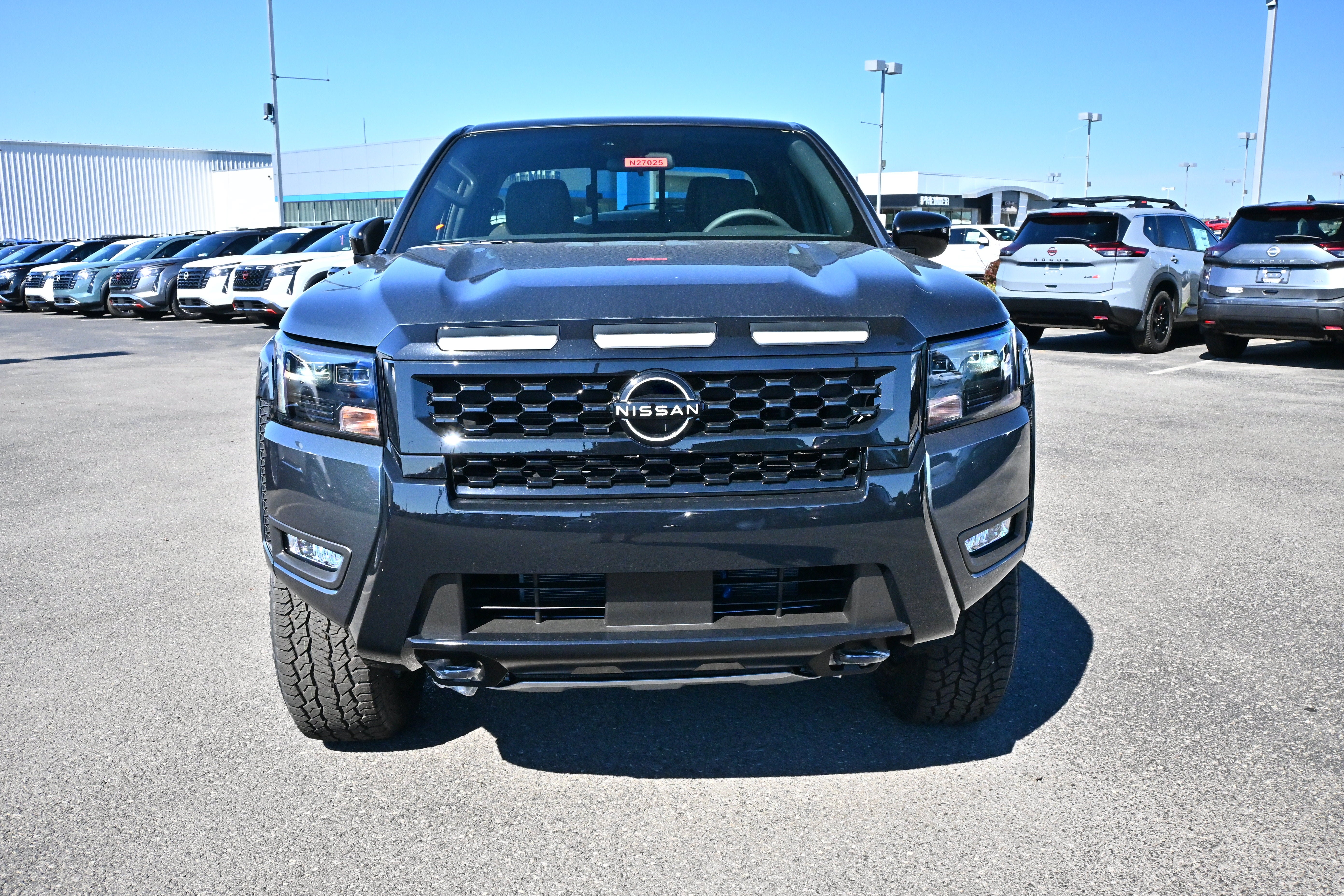 2027 Nissan Frontier Crew Cab SV