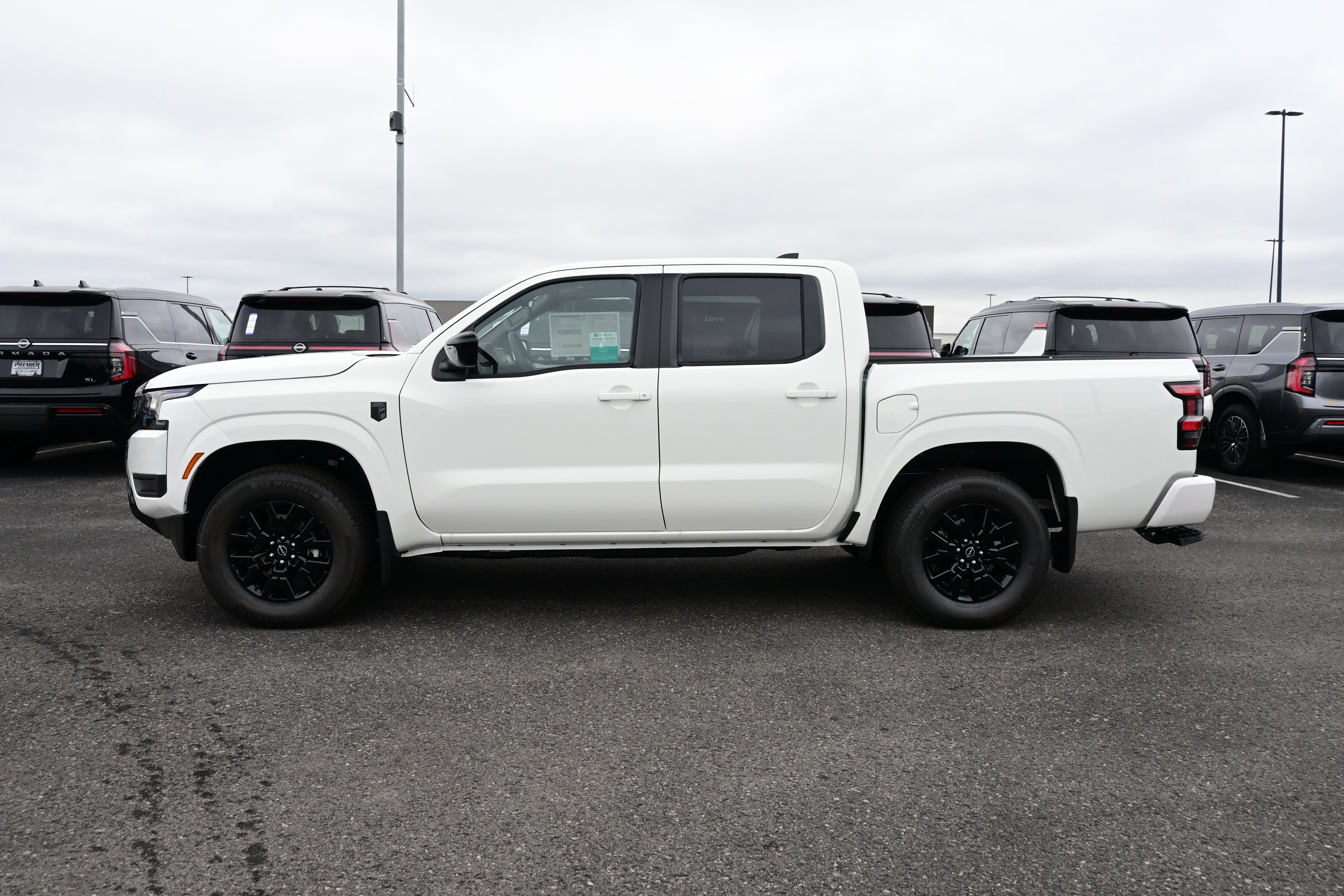 2026 Nissan Frontier Crew Cab SV