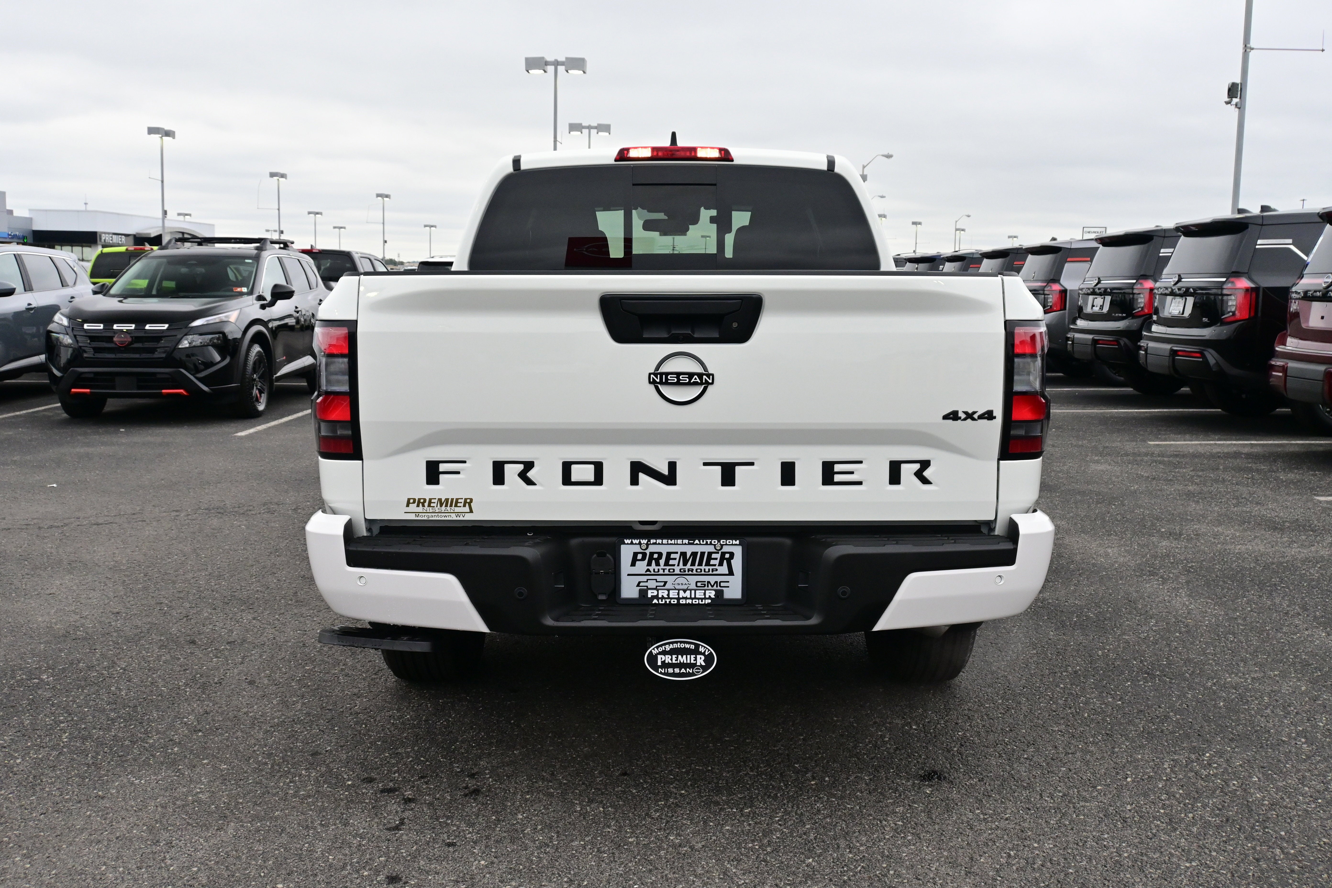 2026 Nissan Frontier Crew Cab SV