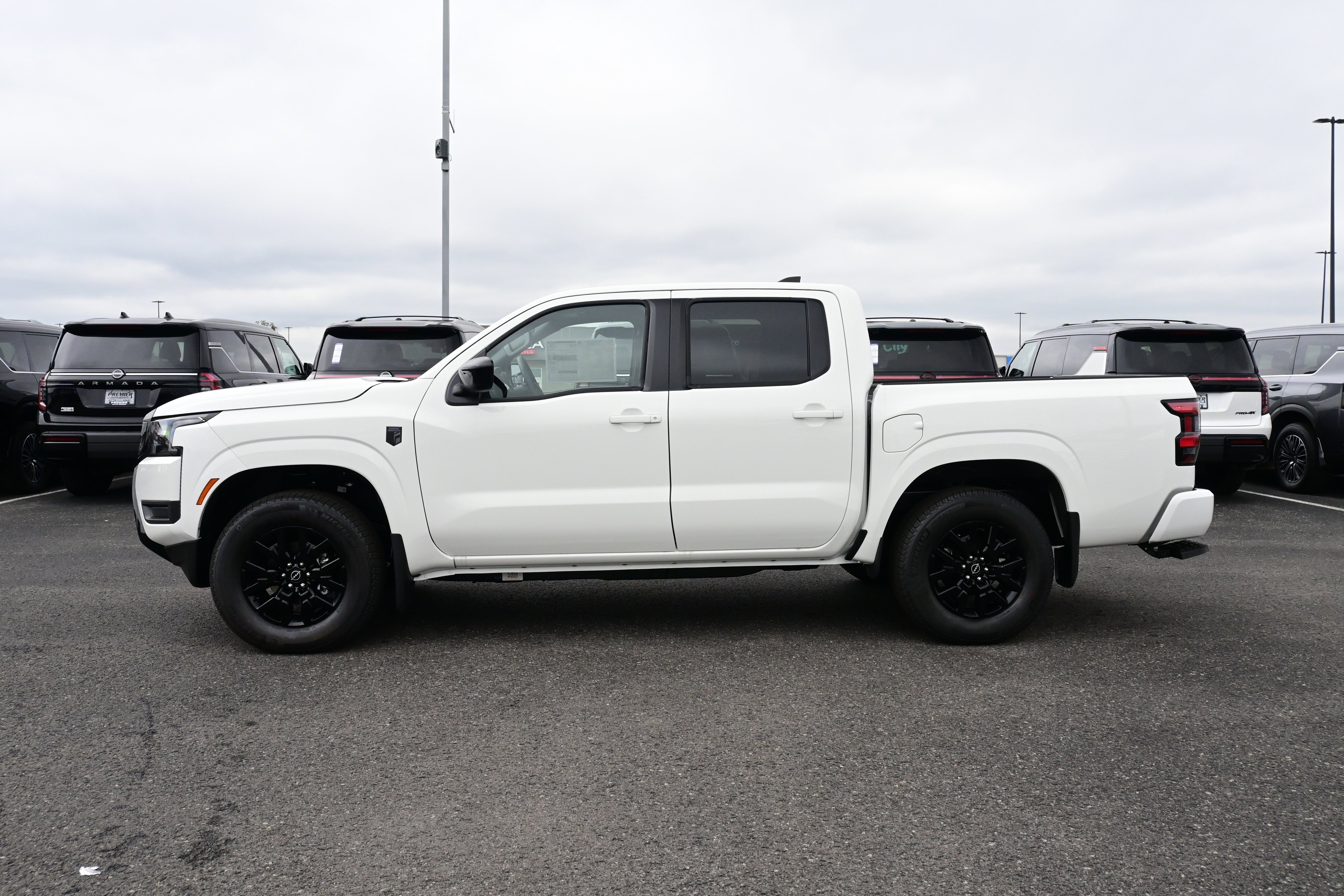 2026 Nissan Frontier Crew Cab SV