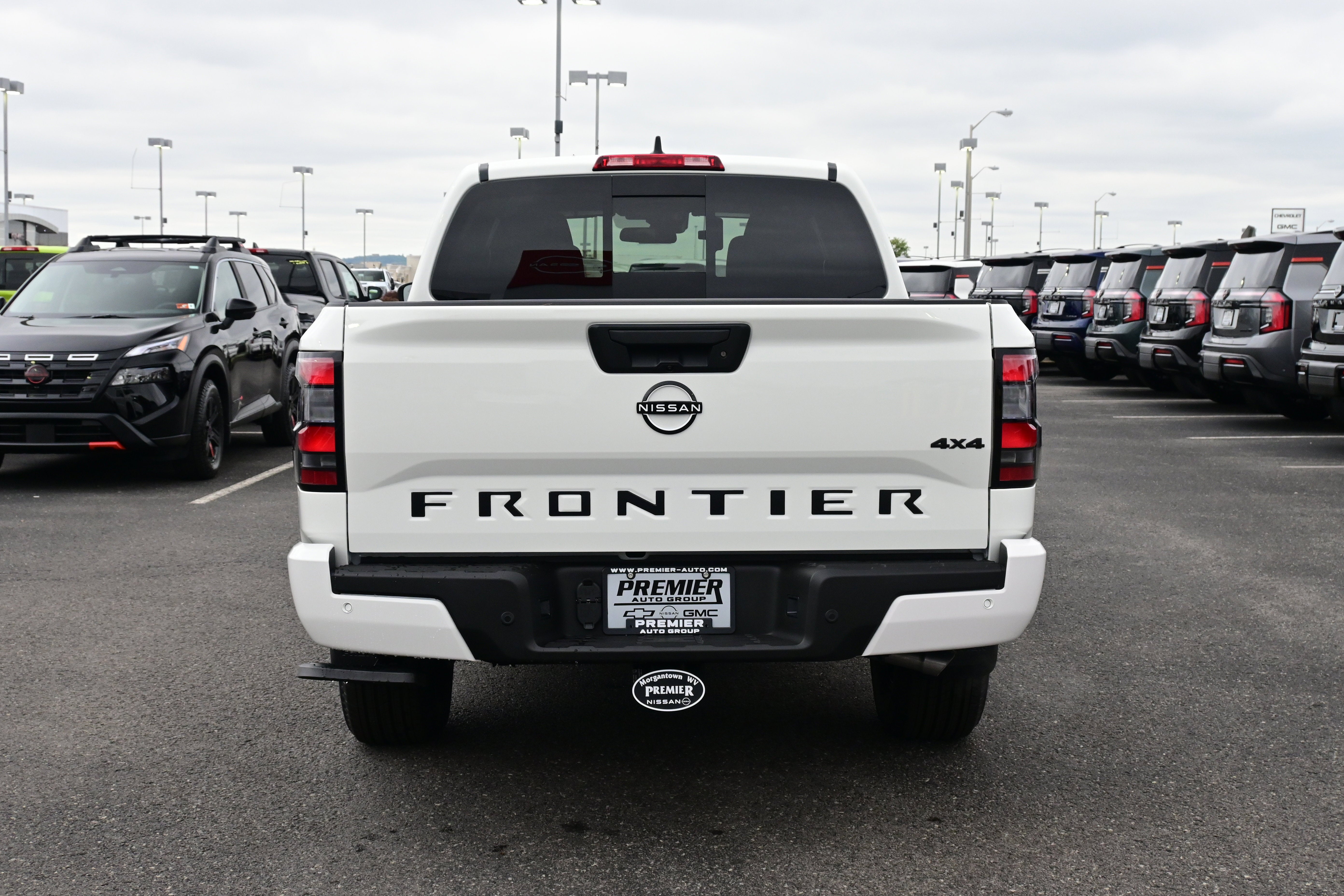 2026 Nissan Frontier Crew Cab SV