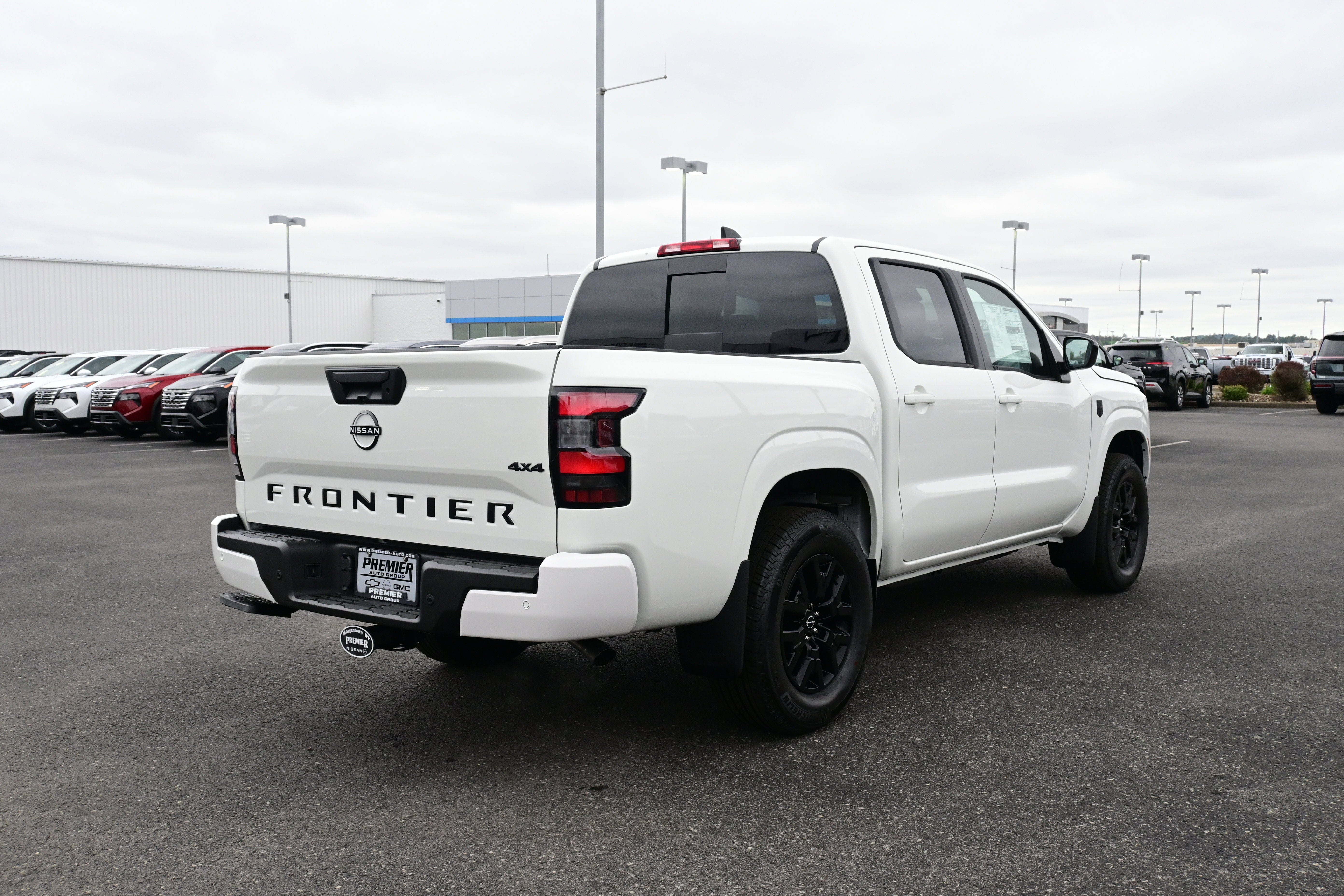 2026 Nissan Frontier Crew Cab SV