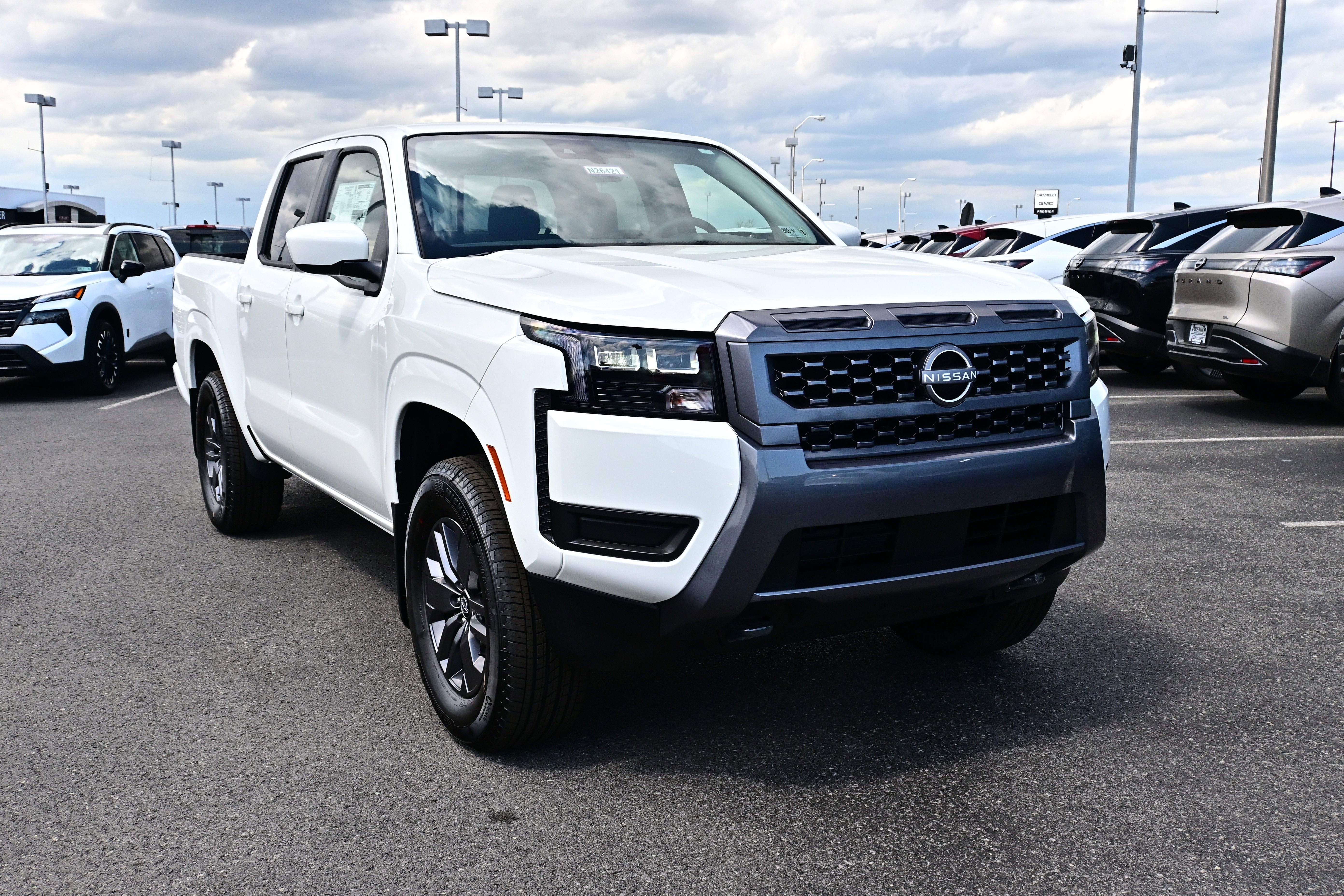2026 Nissan Frontier Crew Cab SV